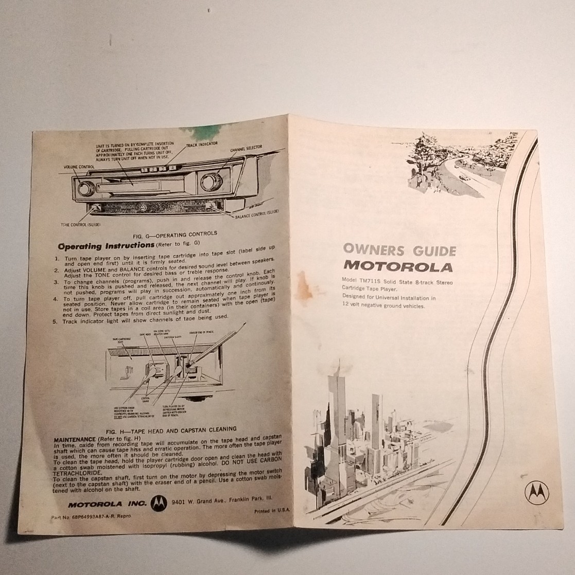 Motorola TM711S Automobile Stereo 8-Track Tape Player w/ Mount & Owners Guide