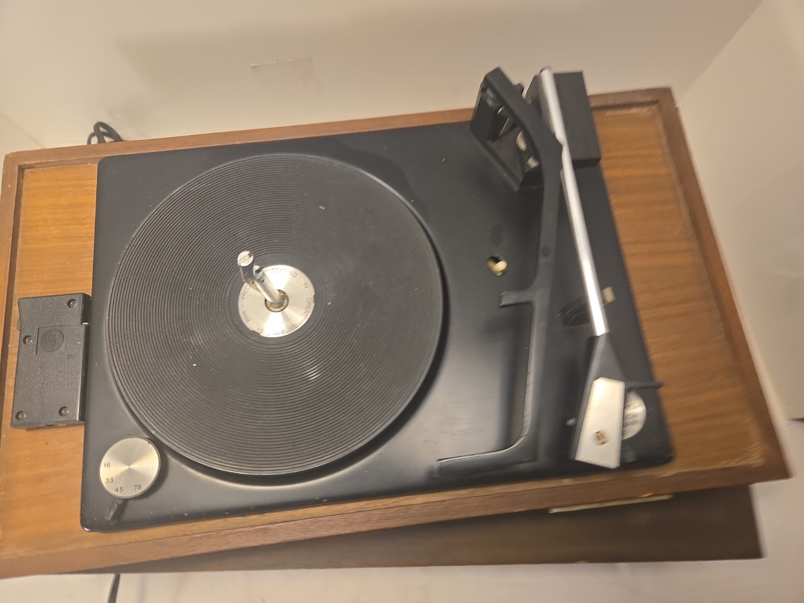 Panasonic RS-817S 8-Track Stereo receiver W/RD-7703 Turntable 2 RE7670 Speakers