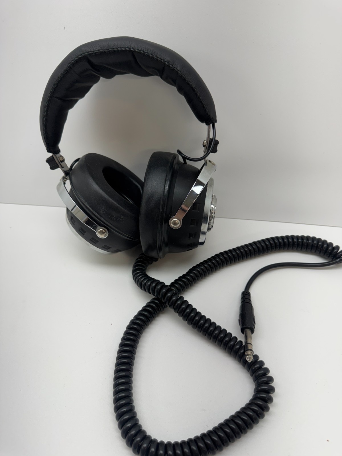 Vintage Soundesign Model 355 Stereo Headphones Dual Volume Controls 1/4″ Jack