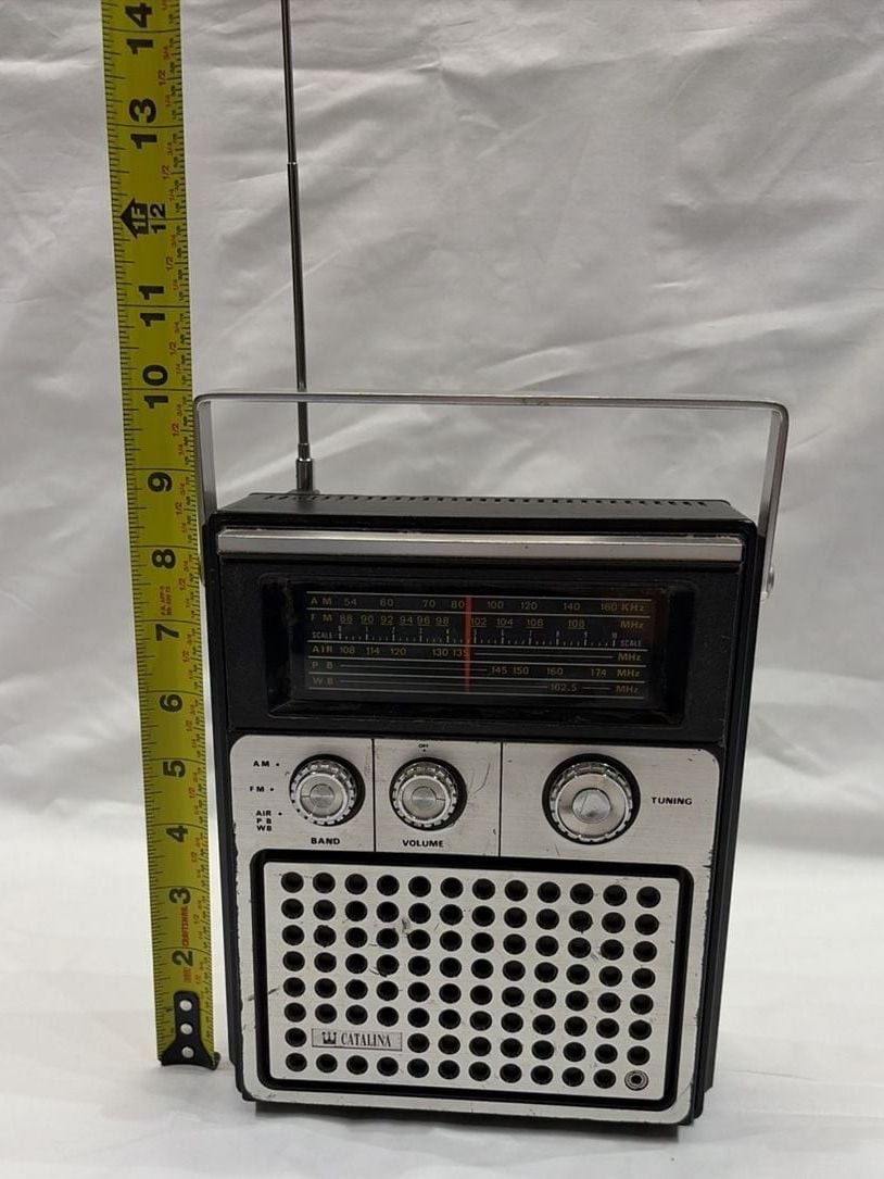 Catalina Model OC120-7238 Vintage Multi-Band Portable Radio