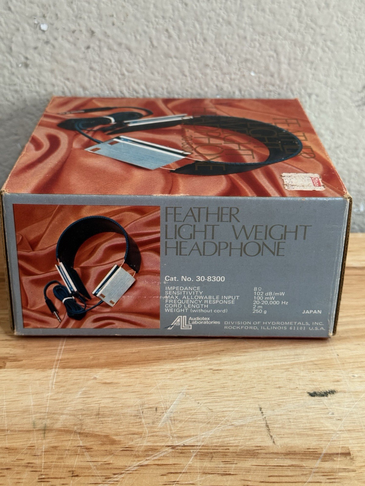 Vintage Audiotex 30-8300 Featherlight Stereo Headphones Original Box Montgomery