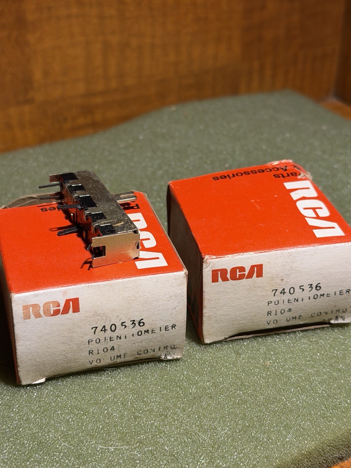 RCA 740536 R104 Potentiometer Made In Japan