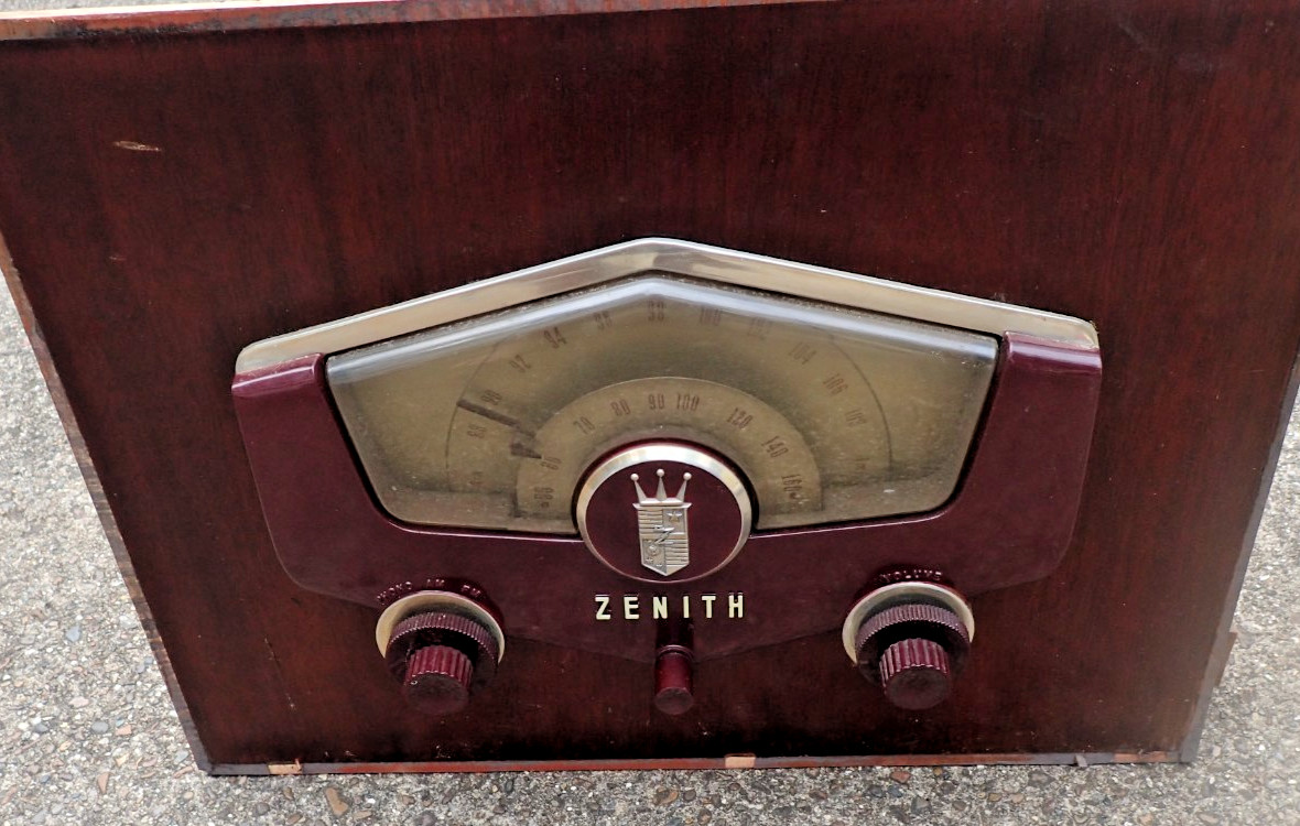 Vintage 1950’s Zenith Cobra Matic Radio Amplifier Console Model Parts Only! NICE