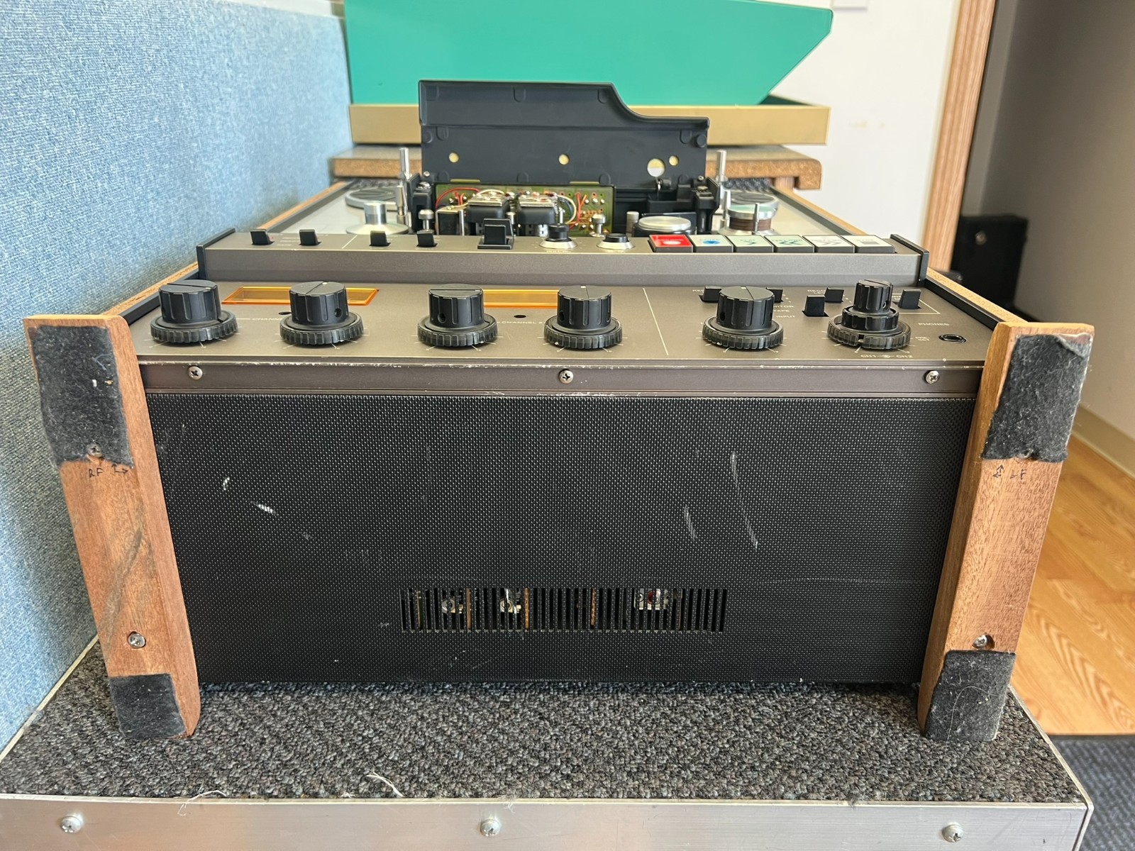 AMPEX ATR-700 2 track , Professional Reel To Reel Tape Deck -FOR Parts/Repair