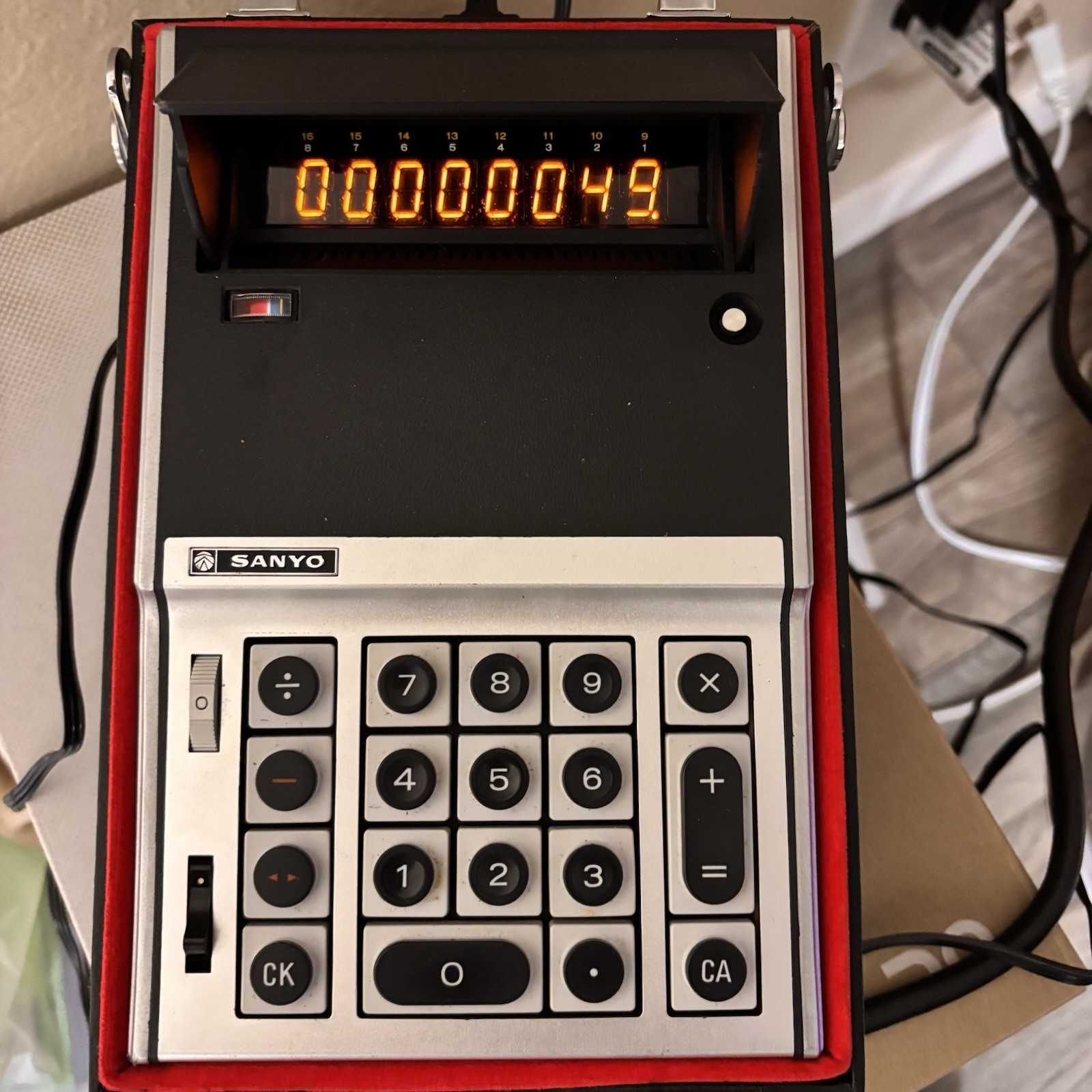 Sanyo Dictaphone Model ICC-82D Vintage Calculator w/AC Adaptor TESTED WORKS