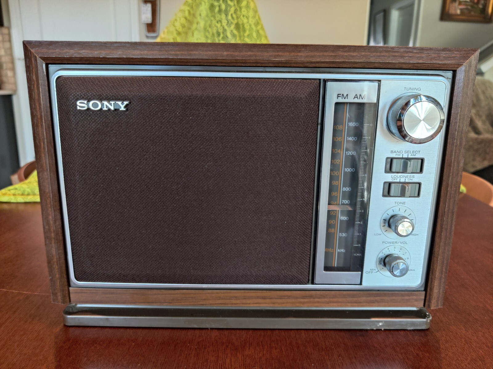 Vintage Sony AM/FM Radio Model ICF-9740W Wood Grain Veneer – Tested Works