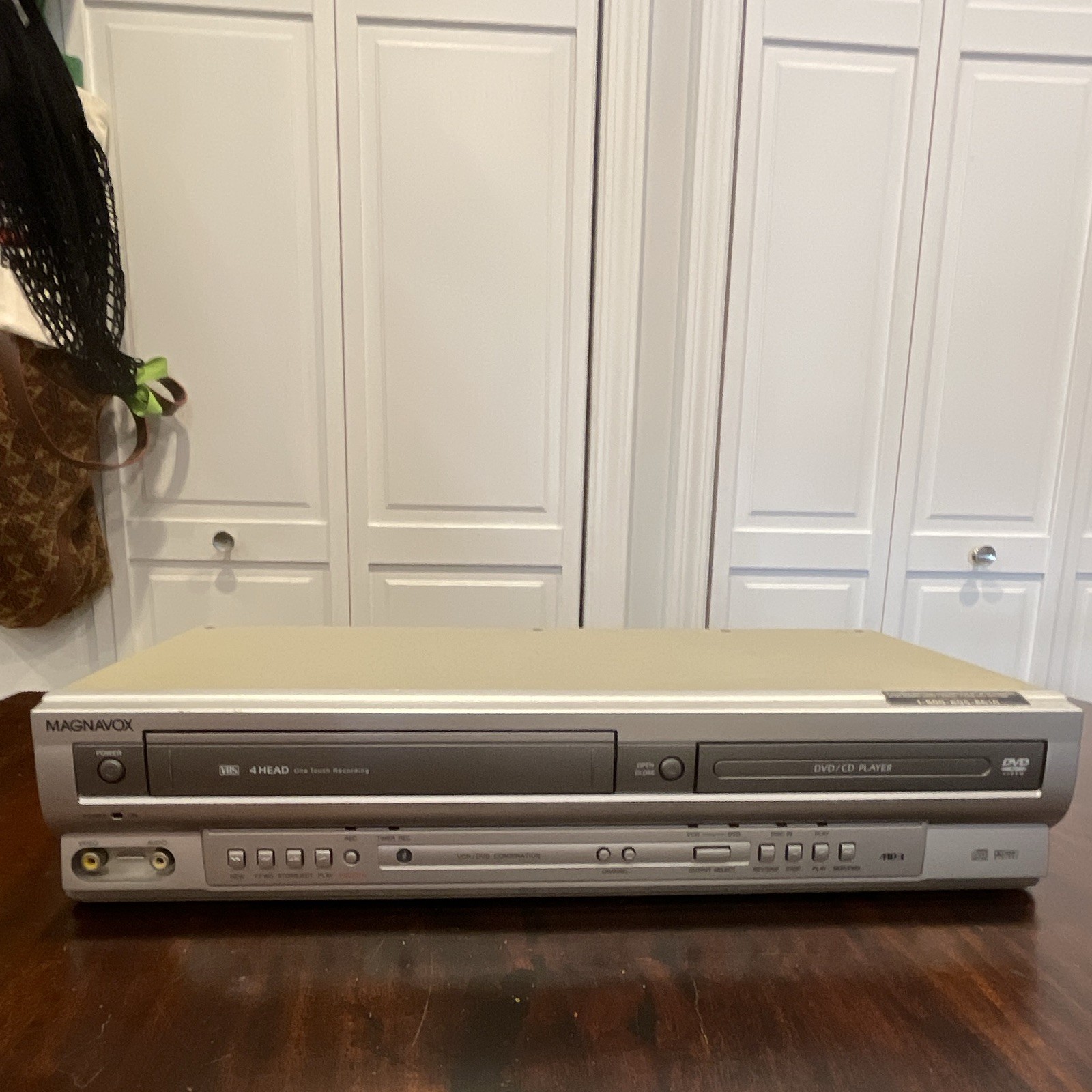 Magnavox MSD804 4-Head VCR-DVD Combo Player, VHS & DVD Playback (TO FIX/PARTS)