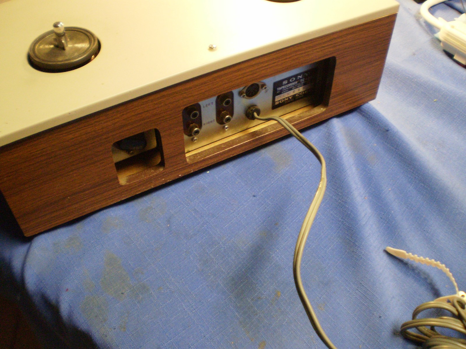 Sony TC-250 w/original box works