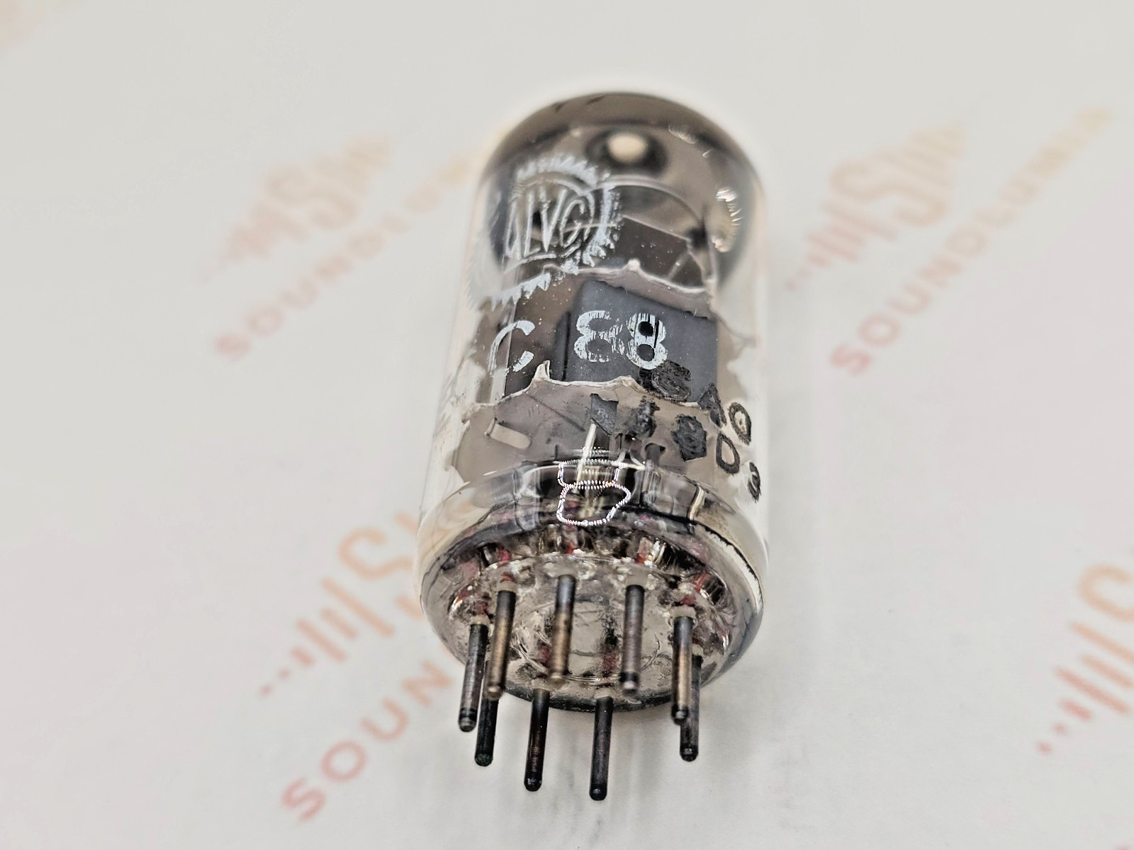 1x Valvo ECC88 6DJ8 O-getter – Heerlen, NL 1968 GAC – Tested NOS+