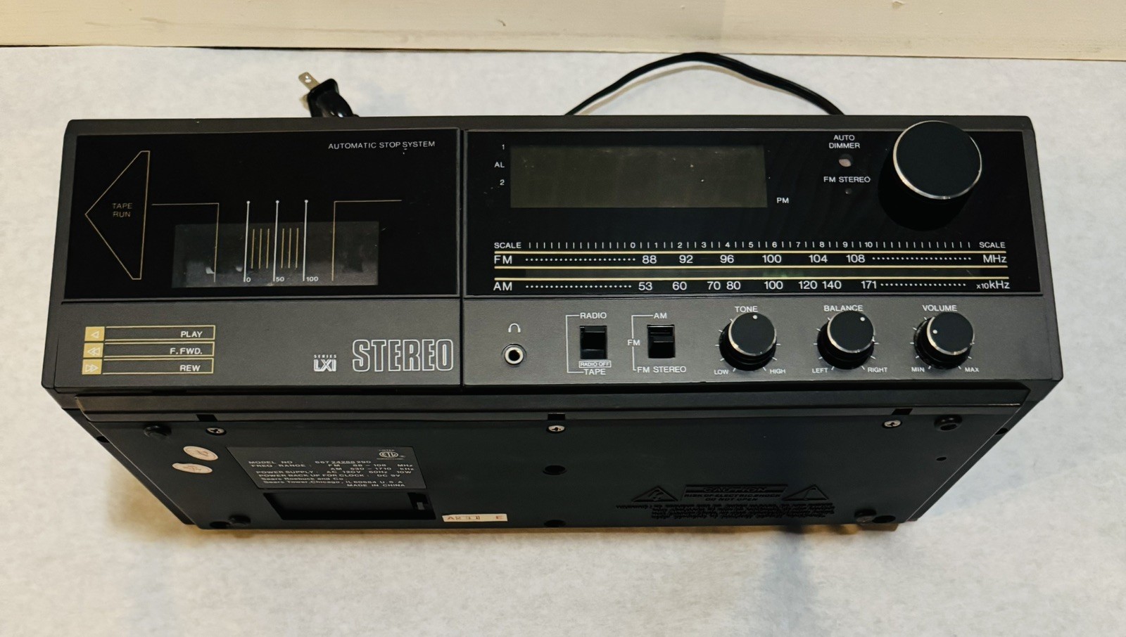 Vintage SEARS LXI SERIES, STEREO CASSETTE, AM/FM Clock Radio Model 667 24288 290