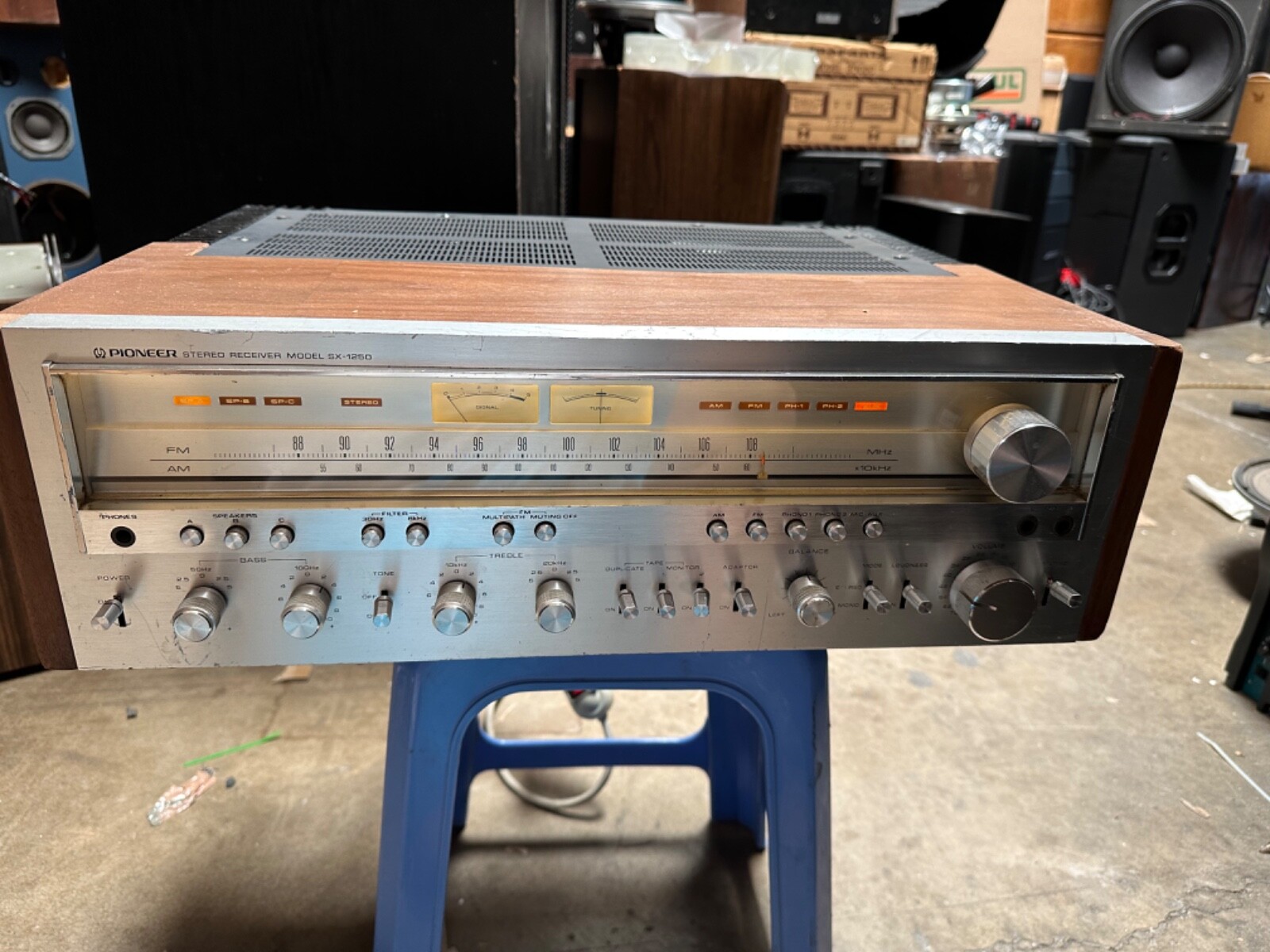 Pioneer SX-1250 Stereo Reciever