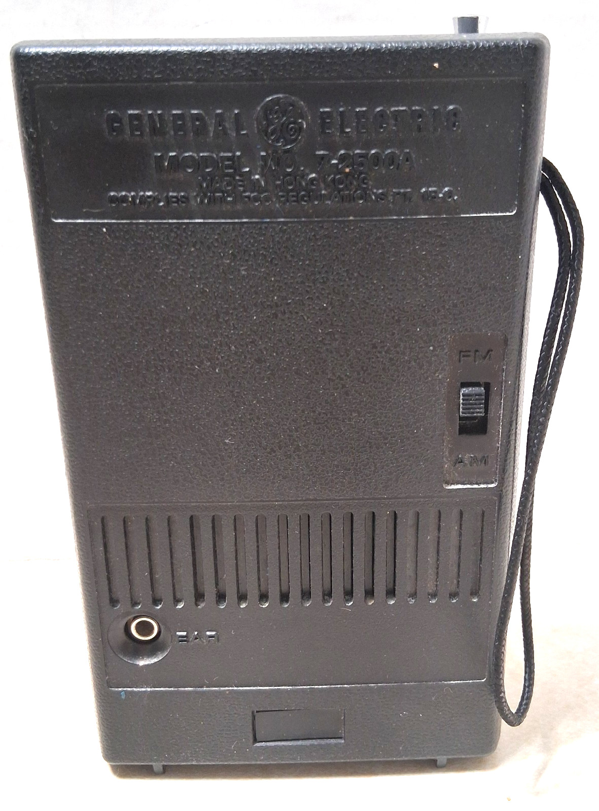 General Electric – Portable AM FM Radio – GE – 7-2500A – Vintage – Tested – Nice