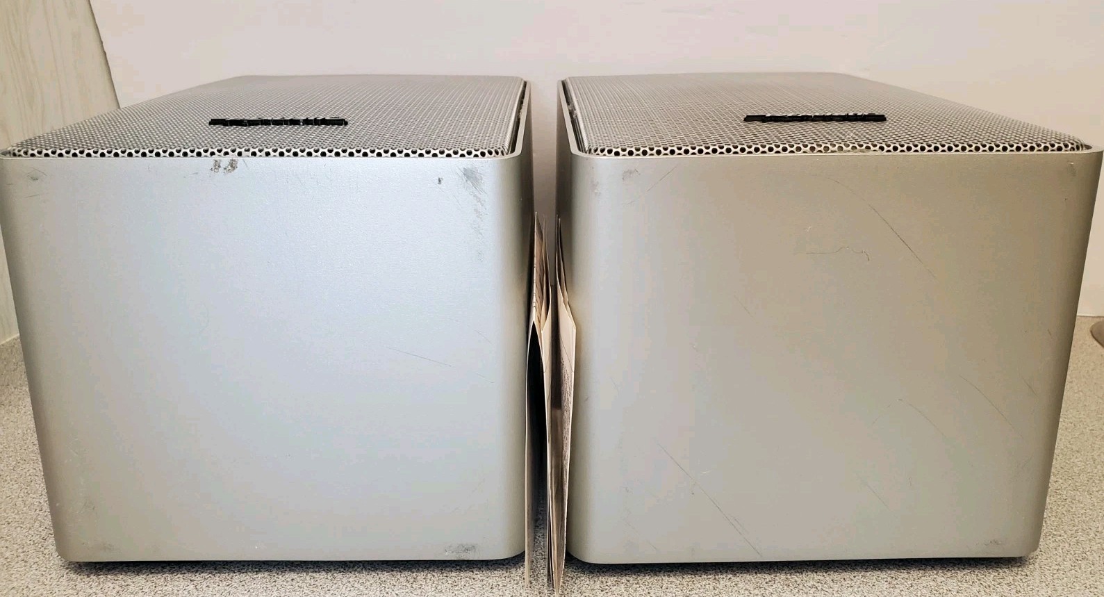 Realistic Tandy Minimus-11 Bookshelf Speaker Silver 50W 8-Ohm 40-2035A Japan