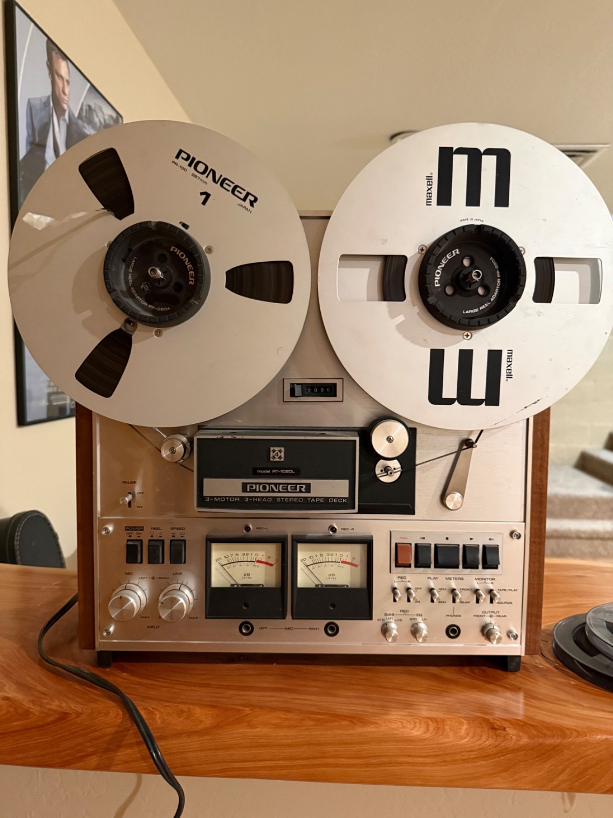 Vintage 1974 Pioneer RT1020L Reel to Reel Tape Recorder