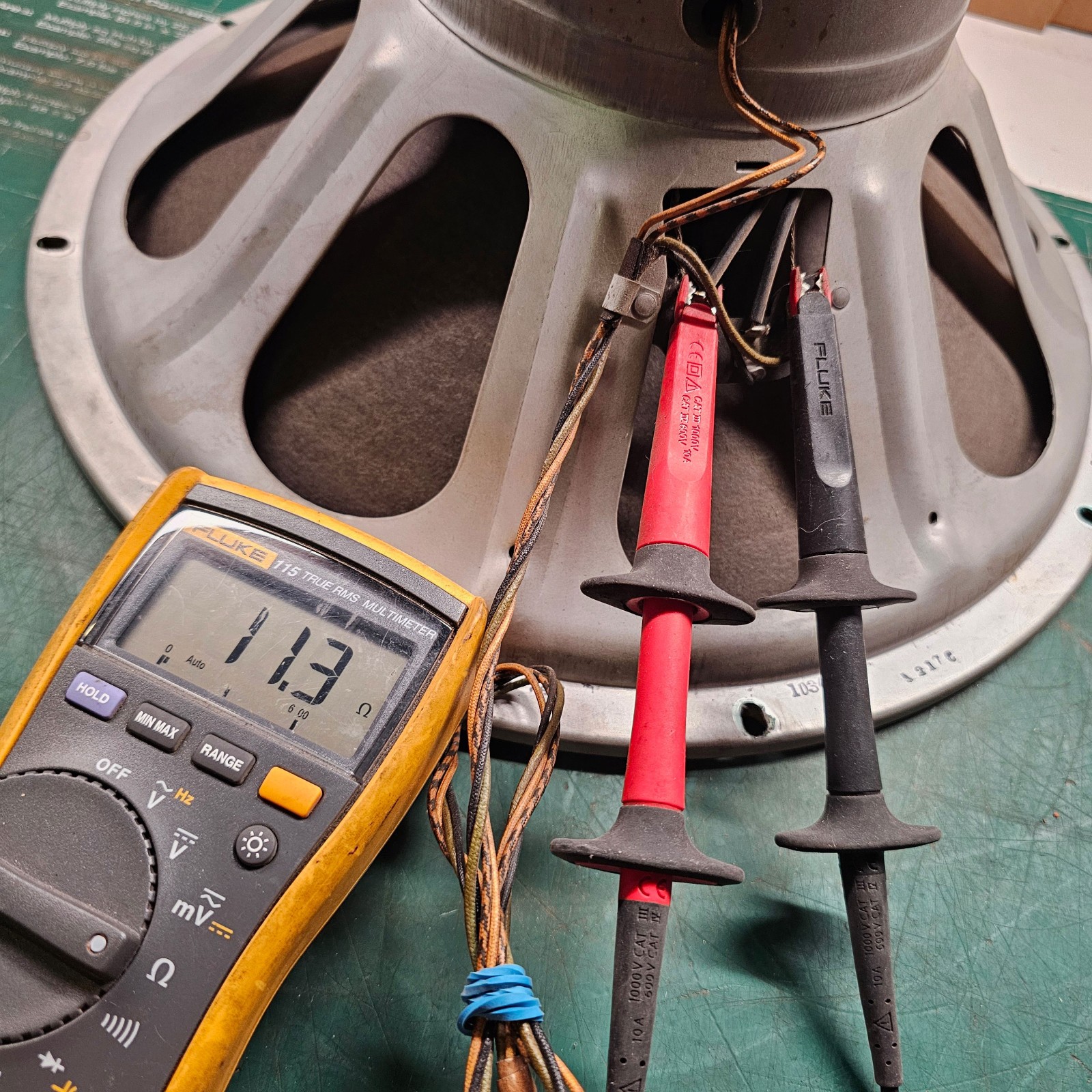 Magnavox 15″ Field Coil Speaker 150 Ohm FC / 16 Ohm VC Tested 155Ω/11.3Ω 583002