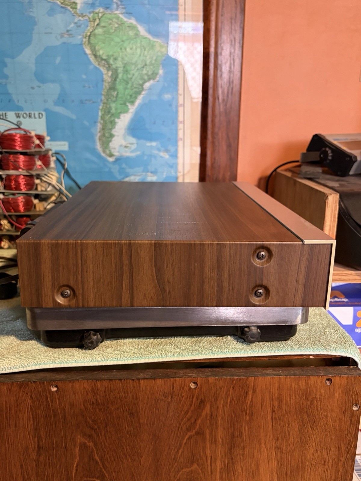Vintage Akai FM AM Stereo Tuner AT-KO3 Analog Digital Solid State