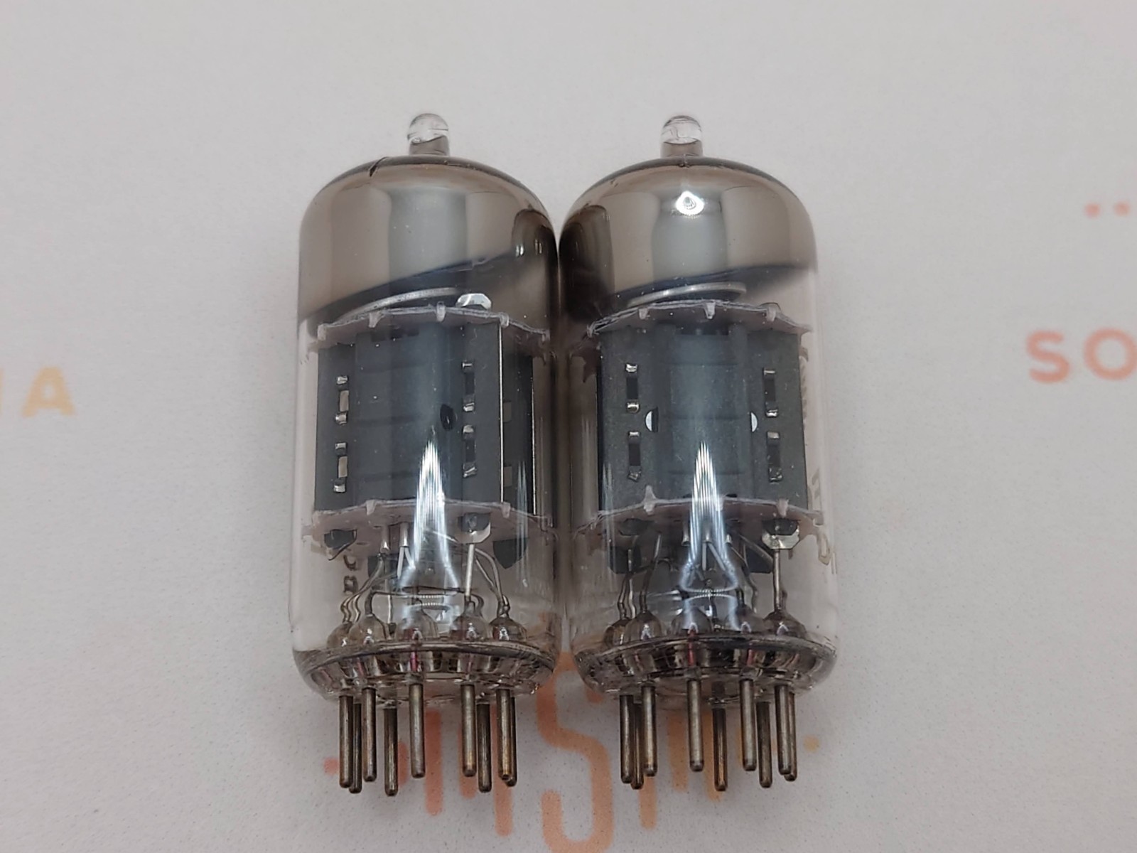 Valvo ECC82 Short Plates 30-deg Angled Getter Matched Pair – Hamburg 1961 Gf0