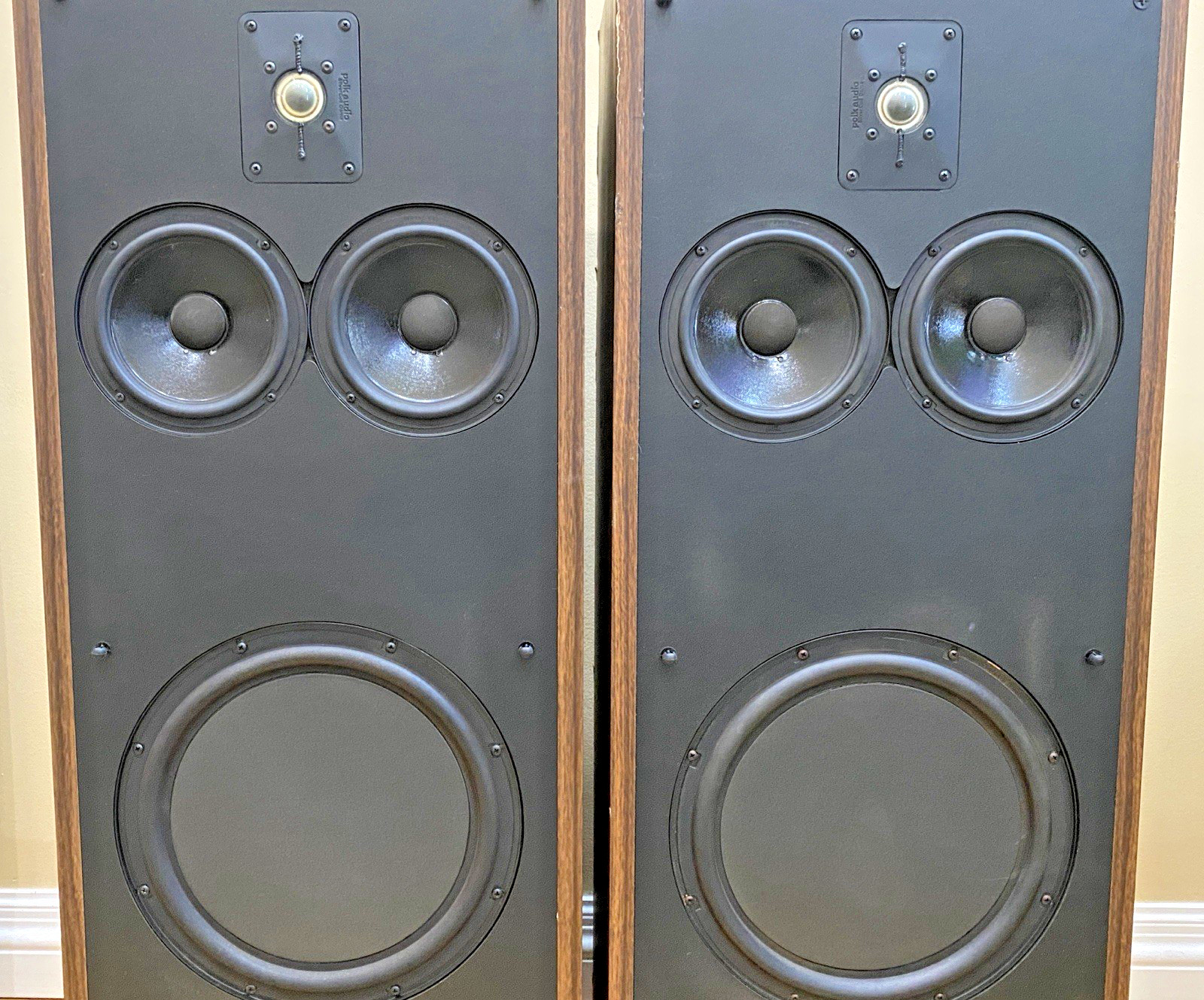 POLK AUDIO SDA 2 TWIN 6.5″ DRIVERS – 12″ PASSIVE RADITOR – TOWER SPEAKERS