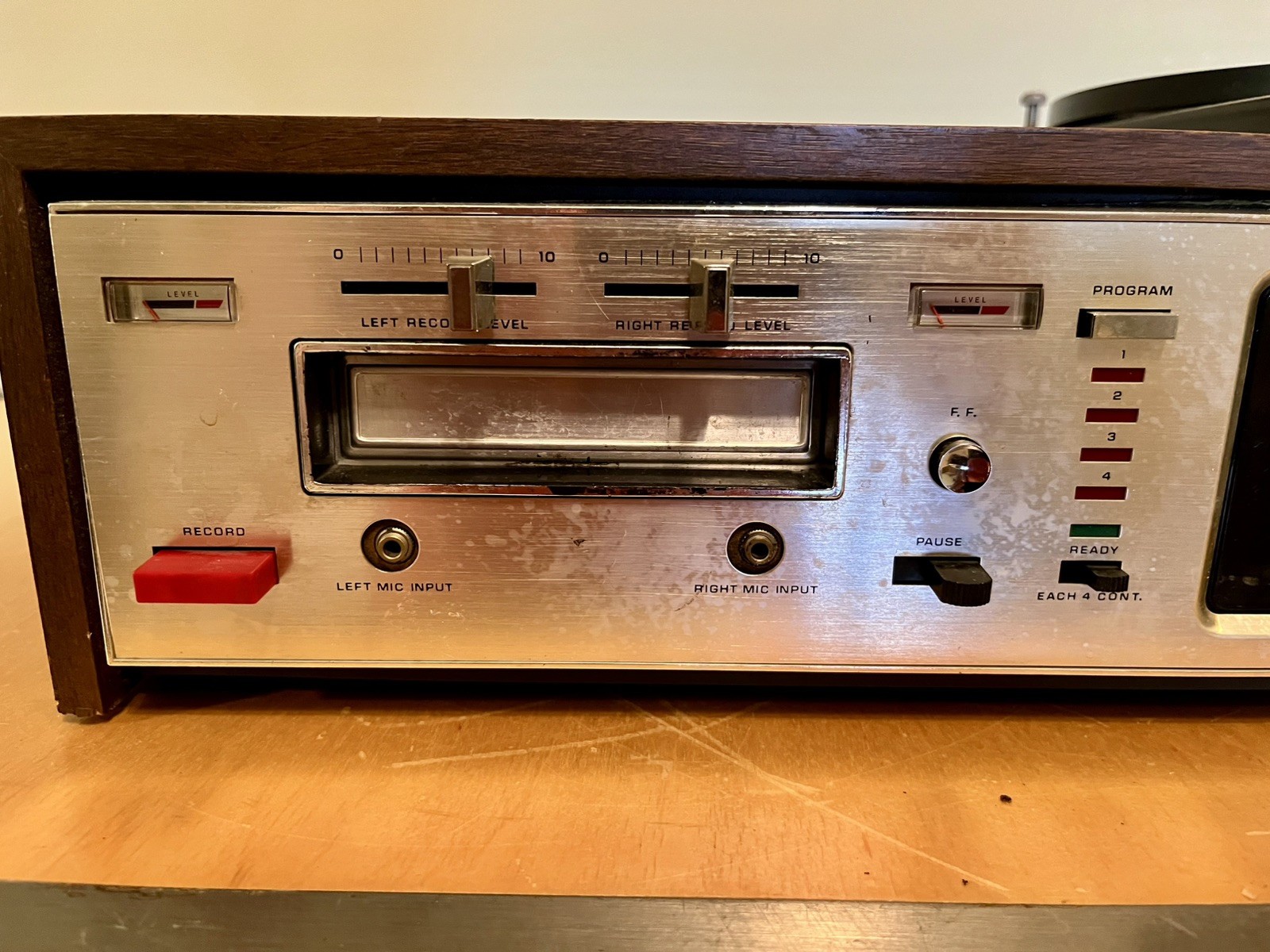 Vintage Zenith Allegro Series I Model GR587W Stereo Turntable
