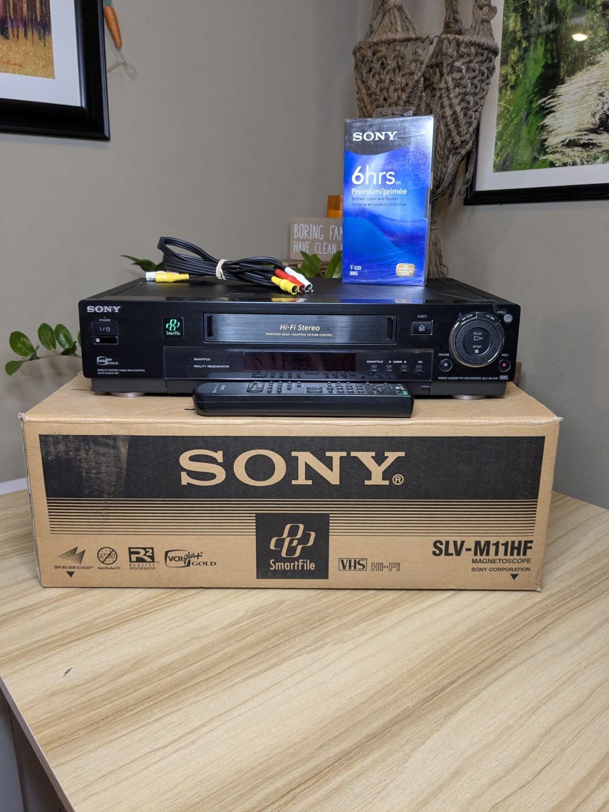 Sony SLV-M11HF VCR VHS Player Recorder w Remote Box Cable & Tape Tested Working