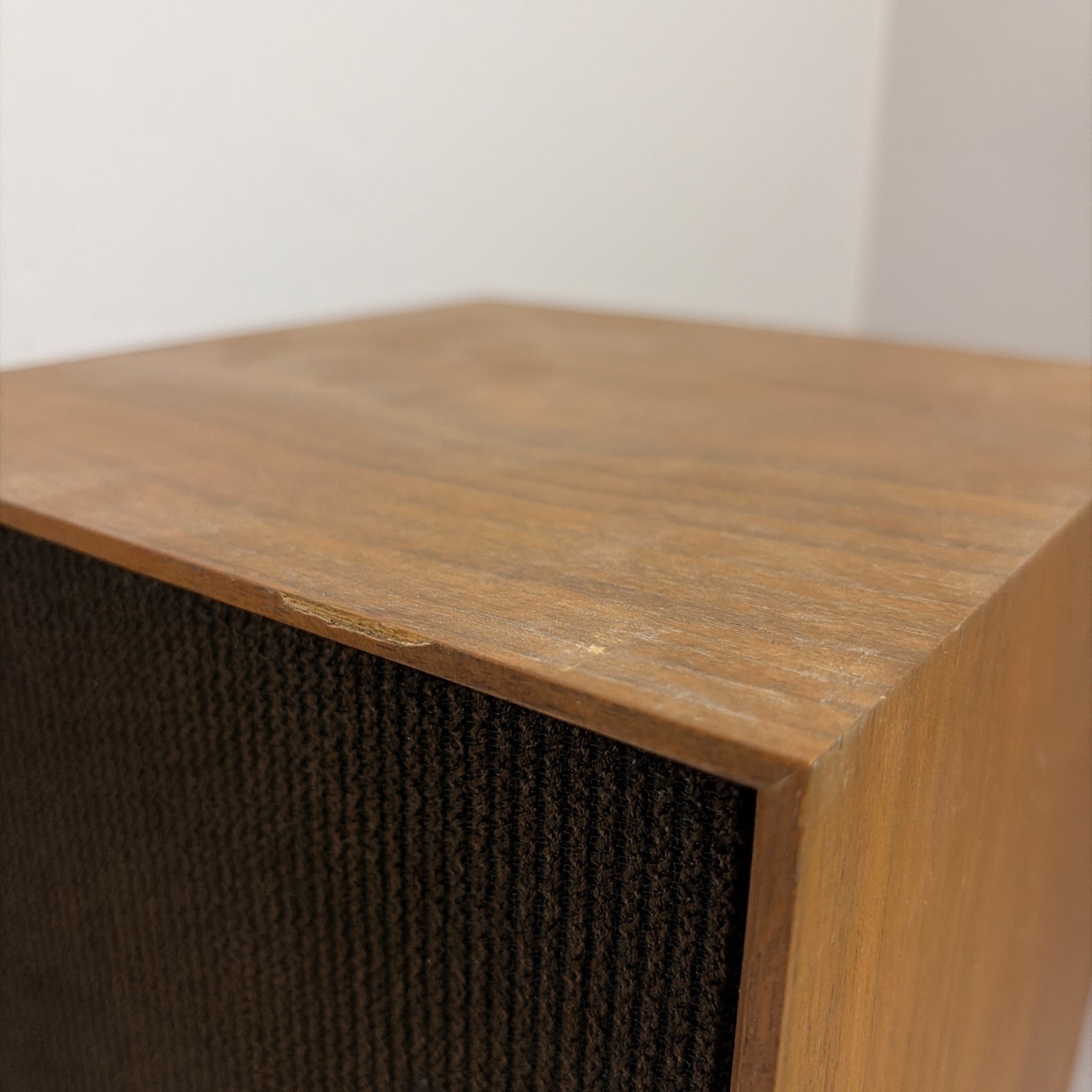 Vintage Acoustic Research Pair Of Bookcase speakers Wood Box 11x9x8