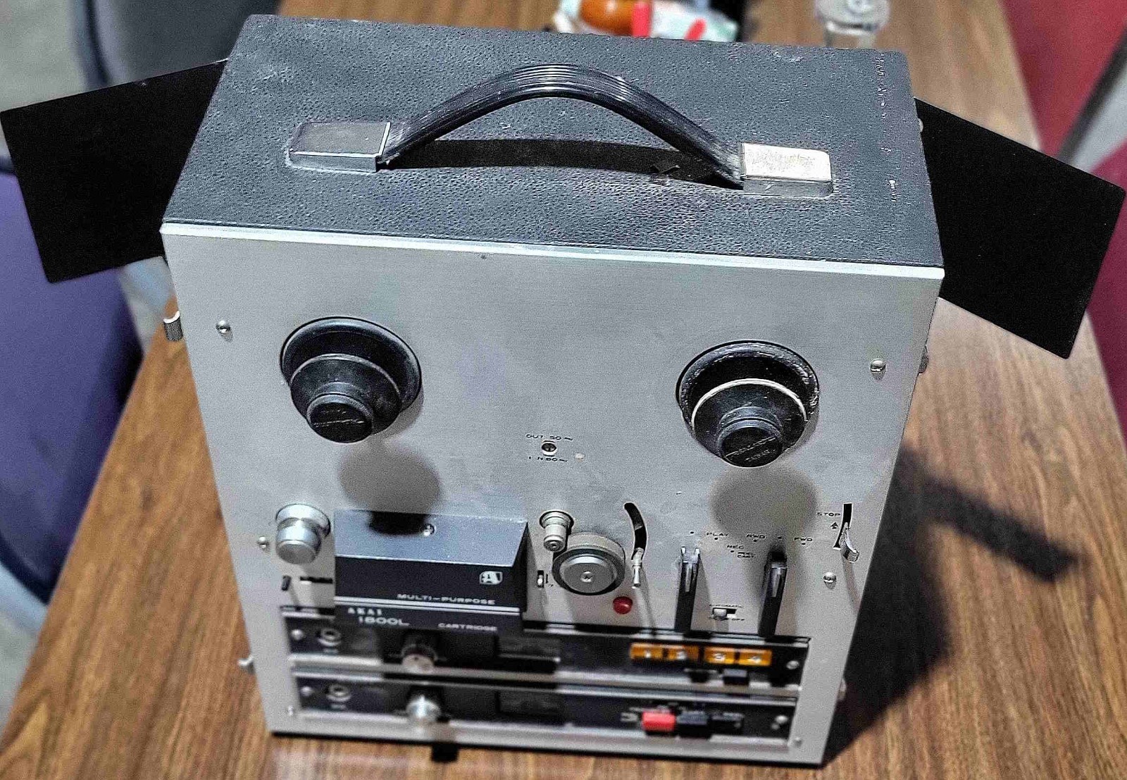 AKAI 1800L MULTI-PURPOSE TAPE RECORDER
