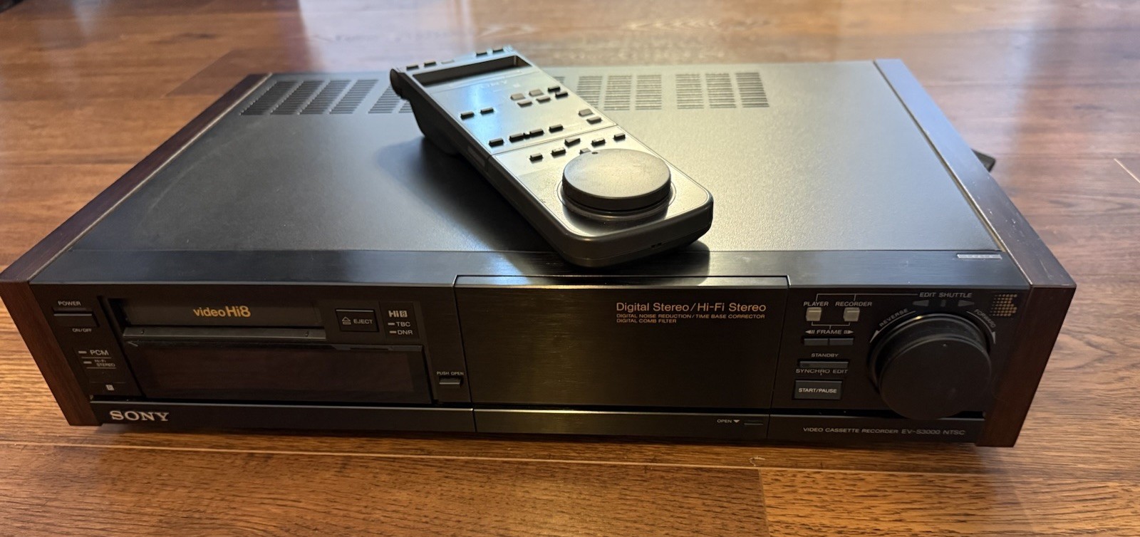Sony EV-S3000 With Remote. Powers ON. As Is. Not Tested.