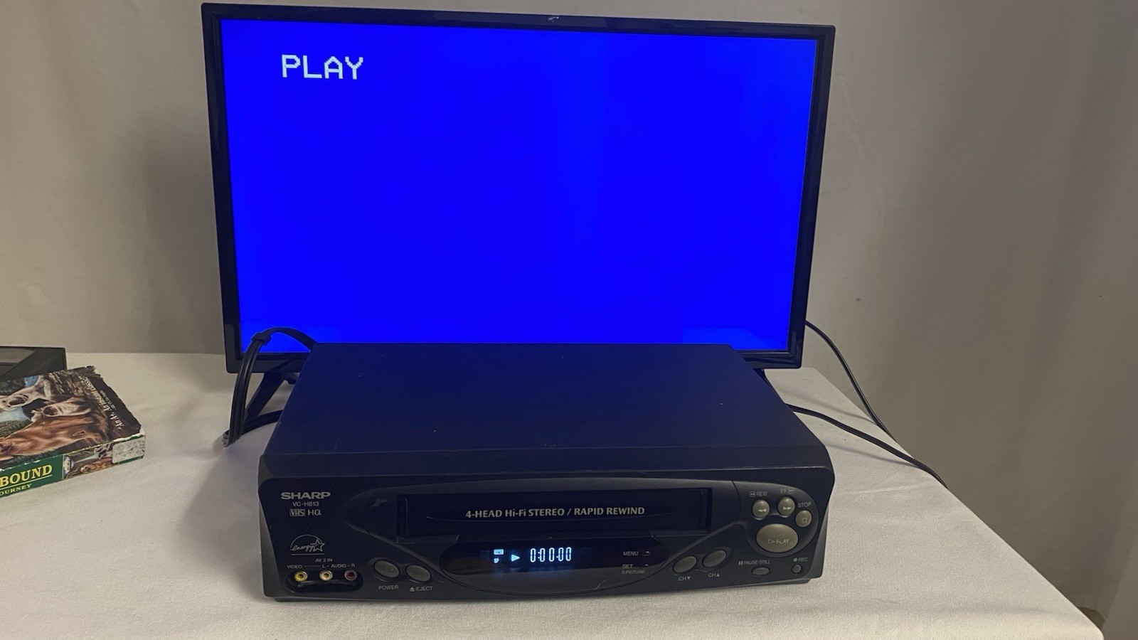 Sharp VC-H813U VHS HQ 4-Head Hi-Fi Stereo VCR Black. AS IS / FOR PARTS ONLY