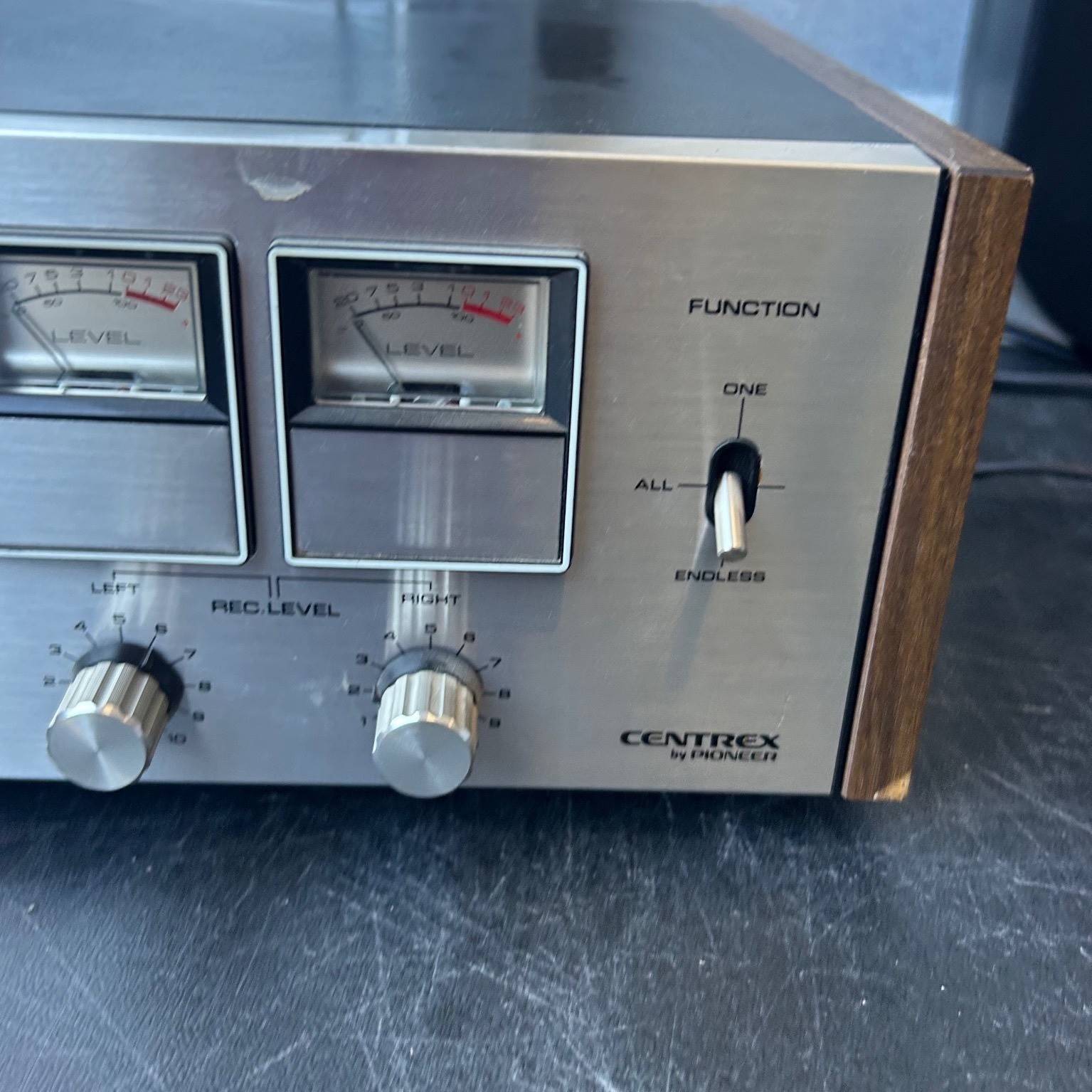 Centrex by Pioneer 8 Track RH-60 Stereo Player Recorder Vintage Wood Silver