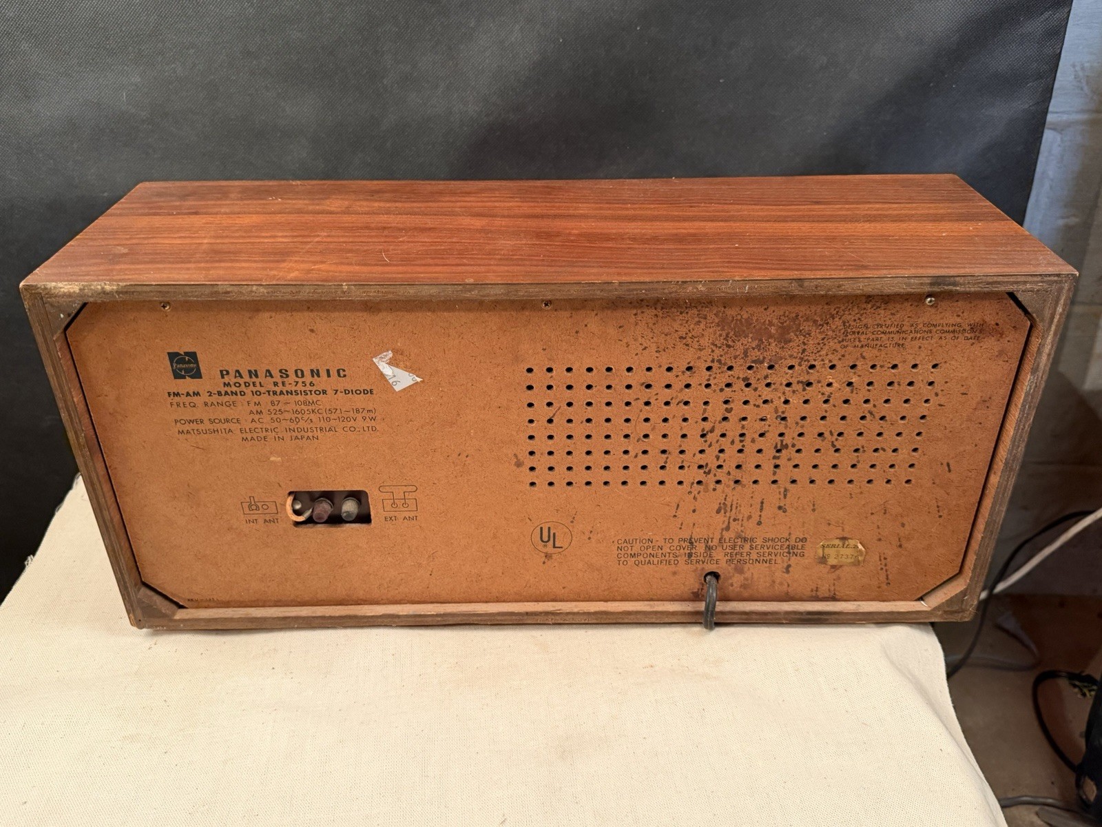 Vintage Panasonic RE-756 Solid State AM FM Radio Wood Cabinet Japan