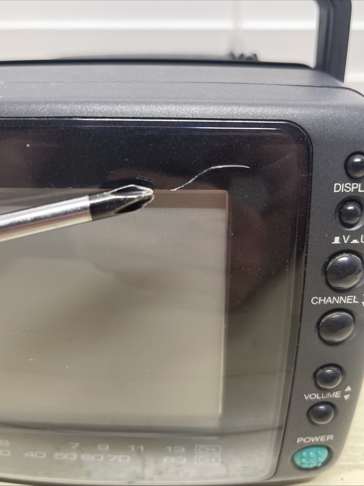 Vintage Magnavox RD0510 5″ Color CRT TV RCA Input Retro w/ Power Adapter