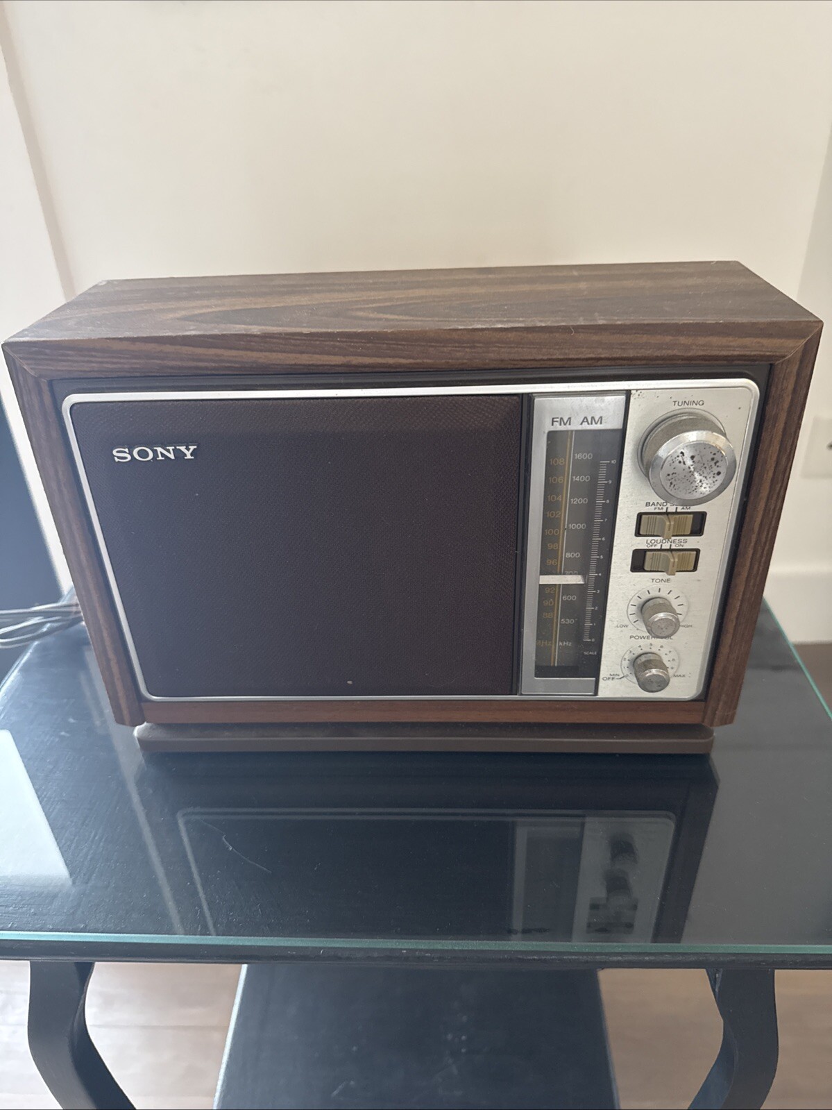 Vintage SONY Table Radio Model ICF-9740W Works AM FM