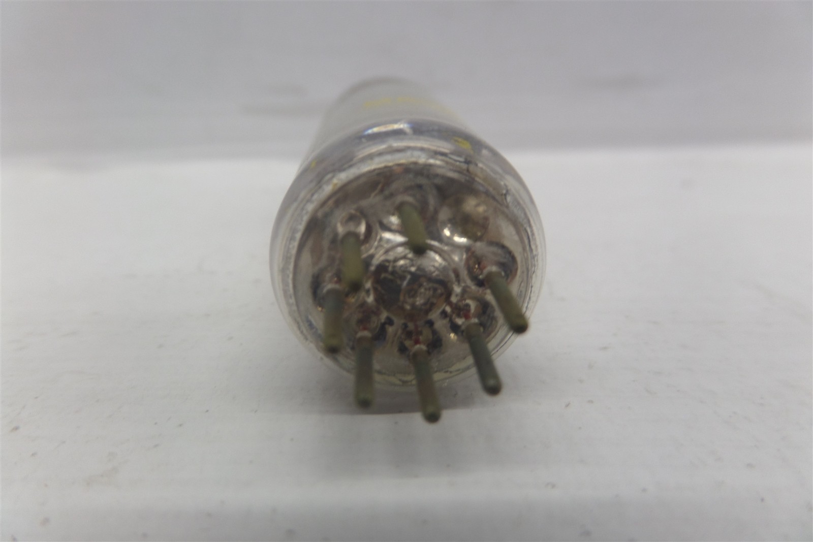 Lot Of 5 Raytheon 6BN6 Electron Tubes