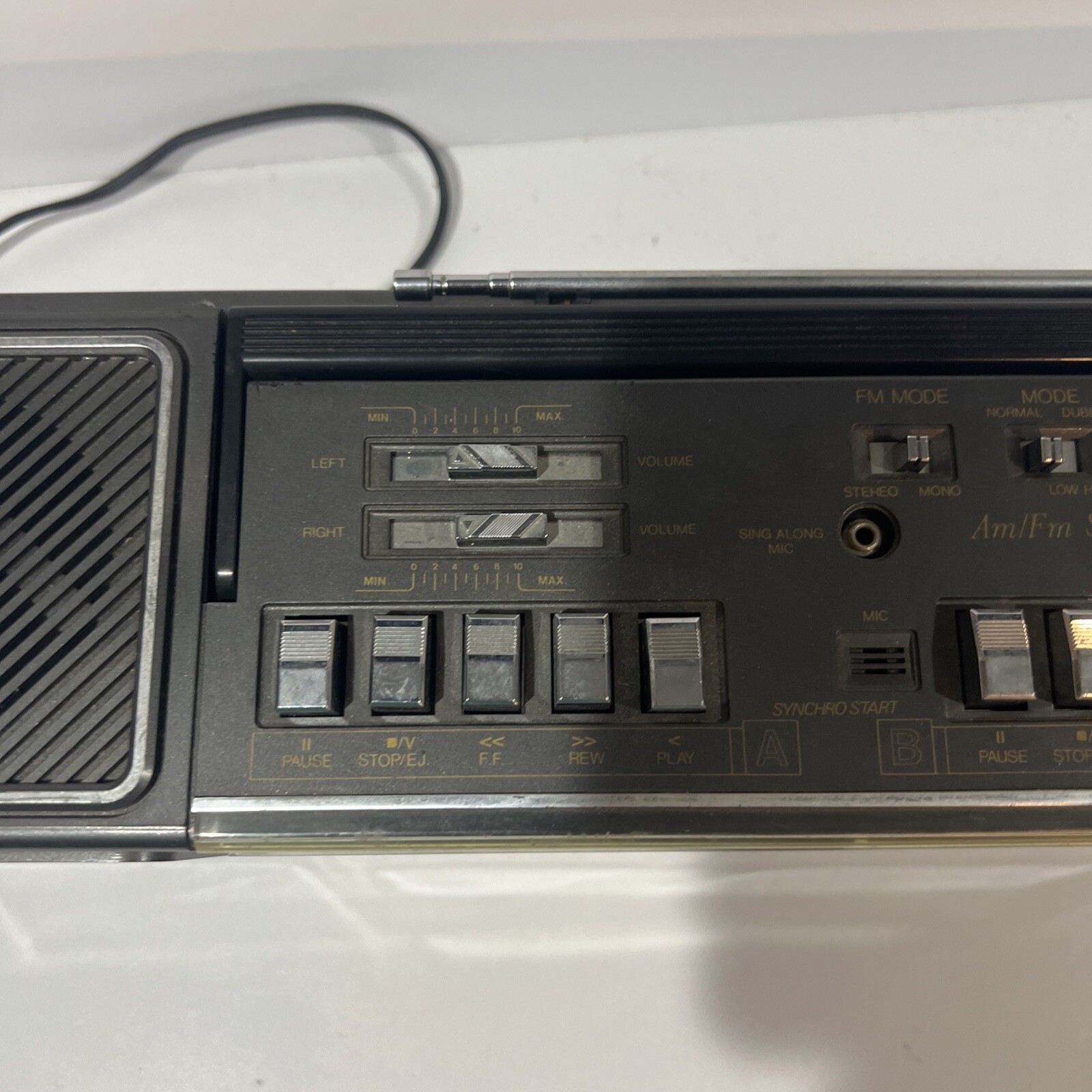 Verit Sing A Long System 6008 Duel Cassette Speaker Radio