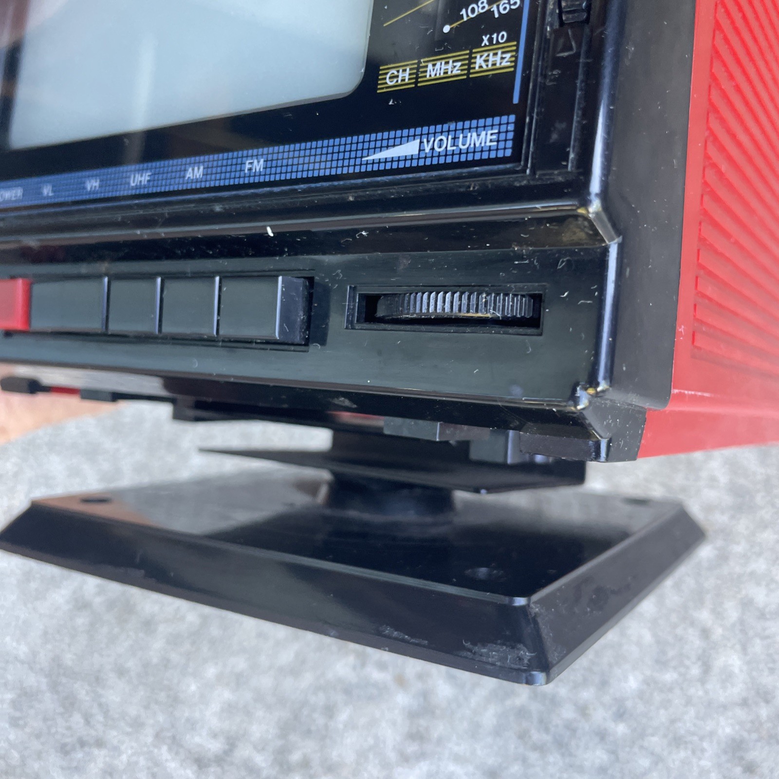 Vintage 1980s Cosmo 4.5″ Portable B&W TV AM/FM Radio Antenna Works See Video