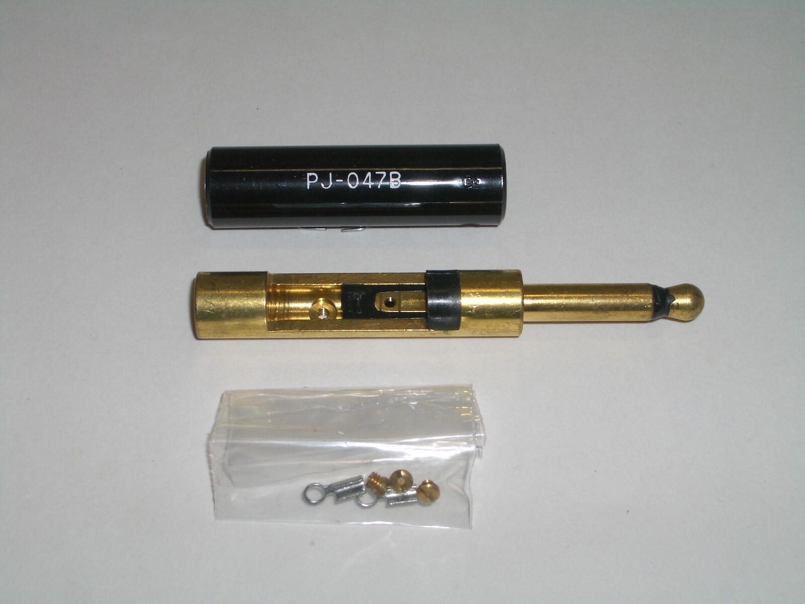 SWITCHCRAFT 420 1/4″ MONO 2 CONDUCTOR MILSPEC M642/1-1 PJ-047B AUDIO PLUG NOS