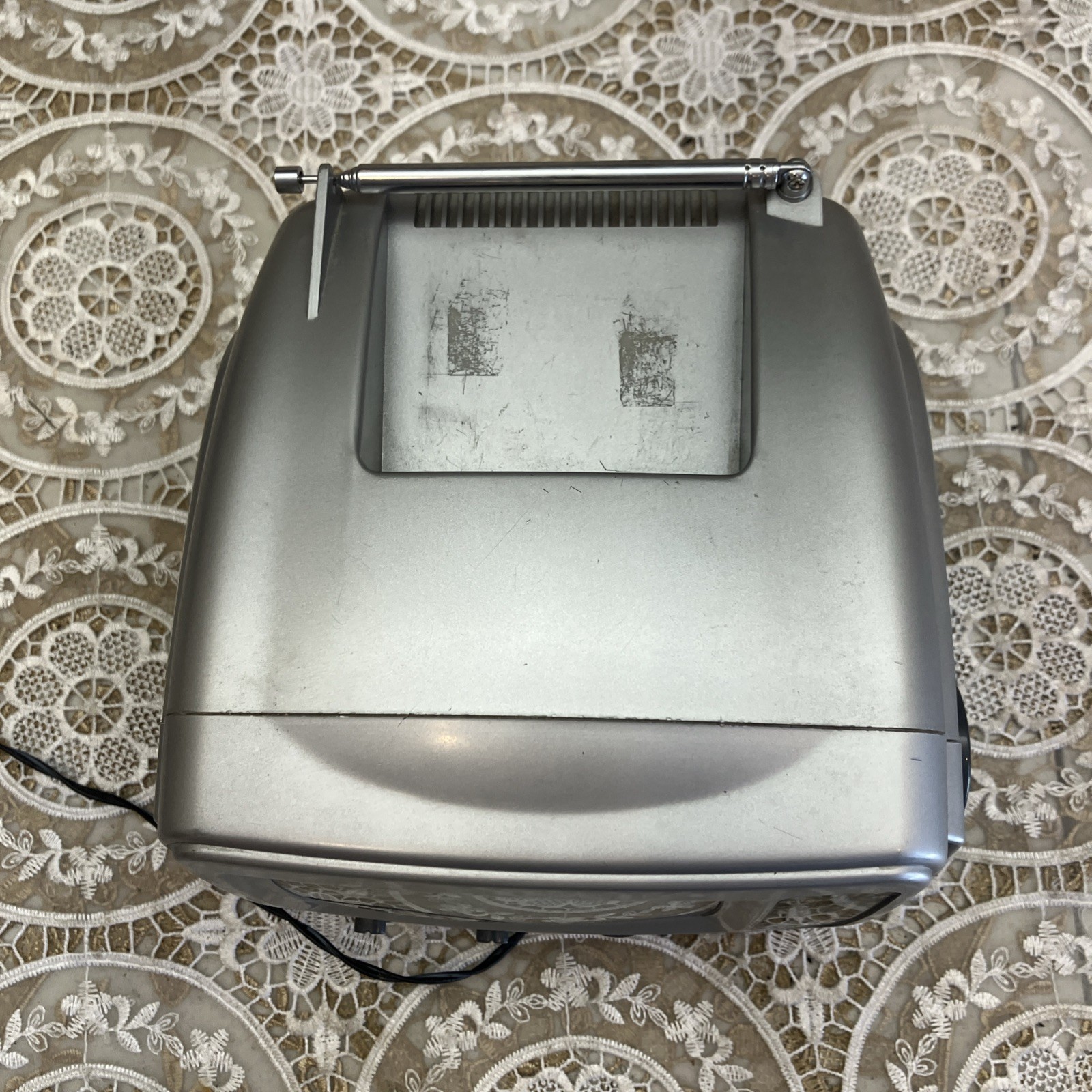 Coby CX-TV1 5″ Black & White TV with AM/FM Radio Portable Tested Good Working