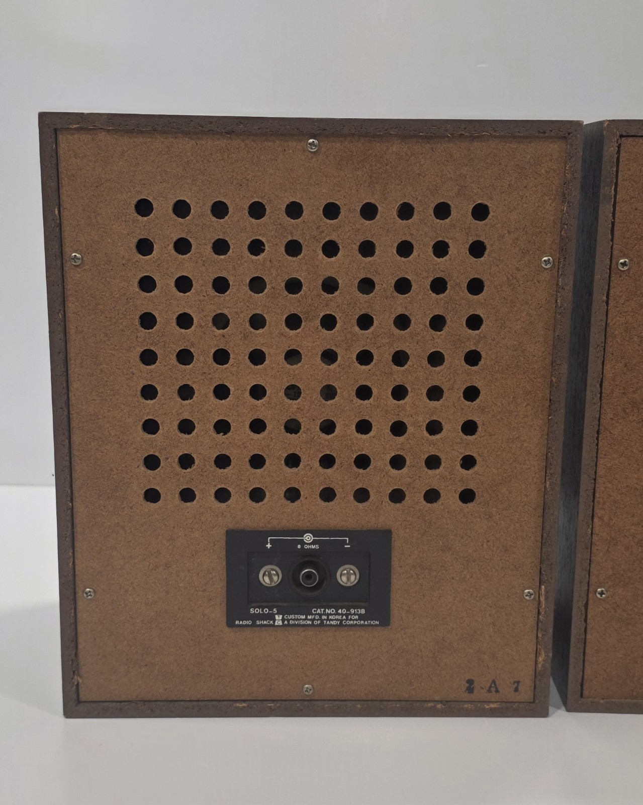 Vintage Radio Shack SOLO-5 Full Range Speakers in Walnut Look Cabinet – 8 Ohm