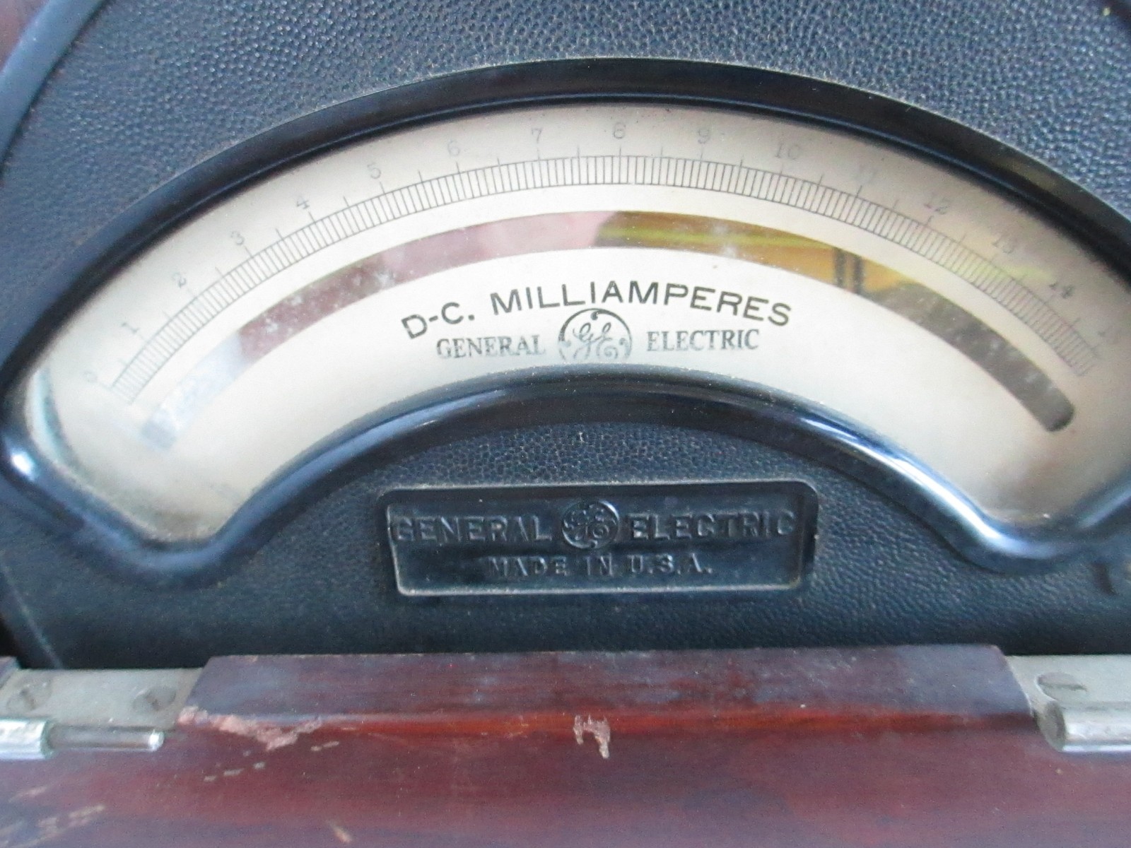 1950’s D-C. Milliamperes by General Electric Type DP2 Model 8DP2AEK7 C103