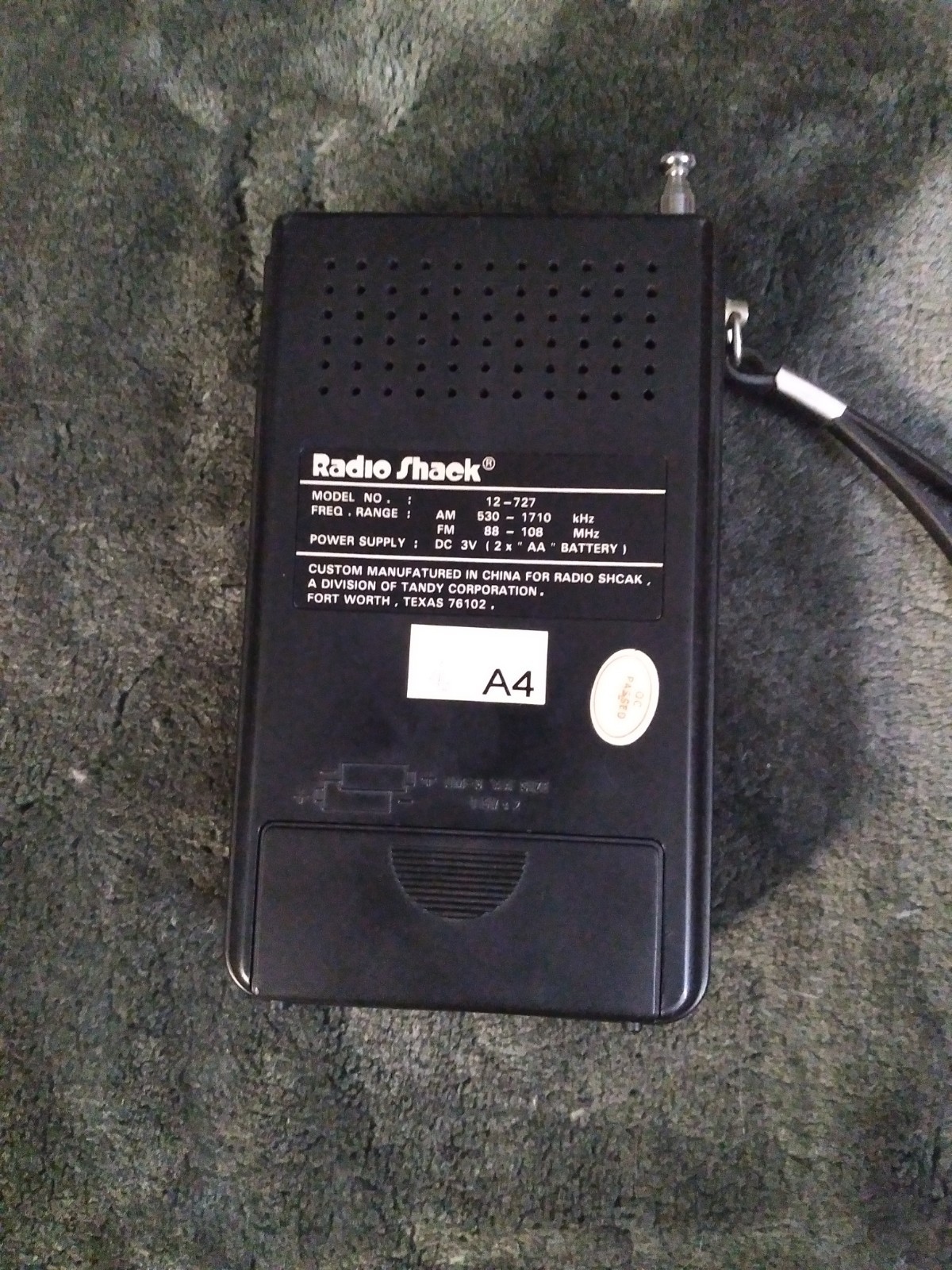 Vintage Radio Shack #12-727 Mini/Pocket Portable AM/FM Radio – Tested