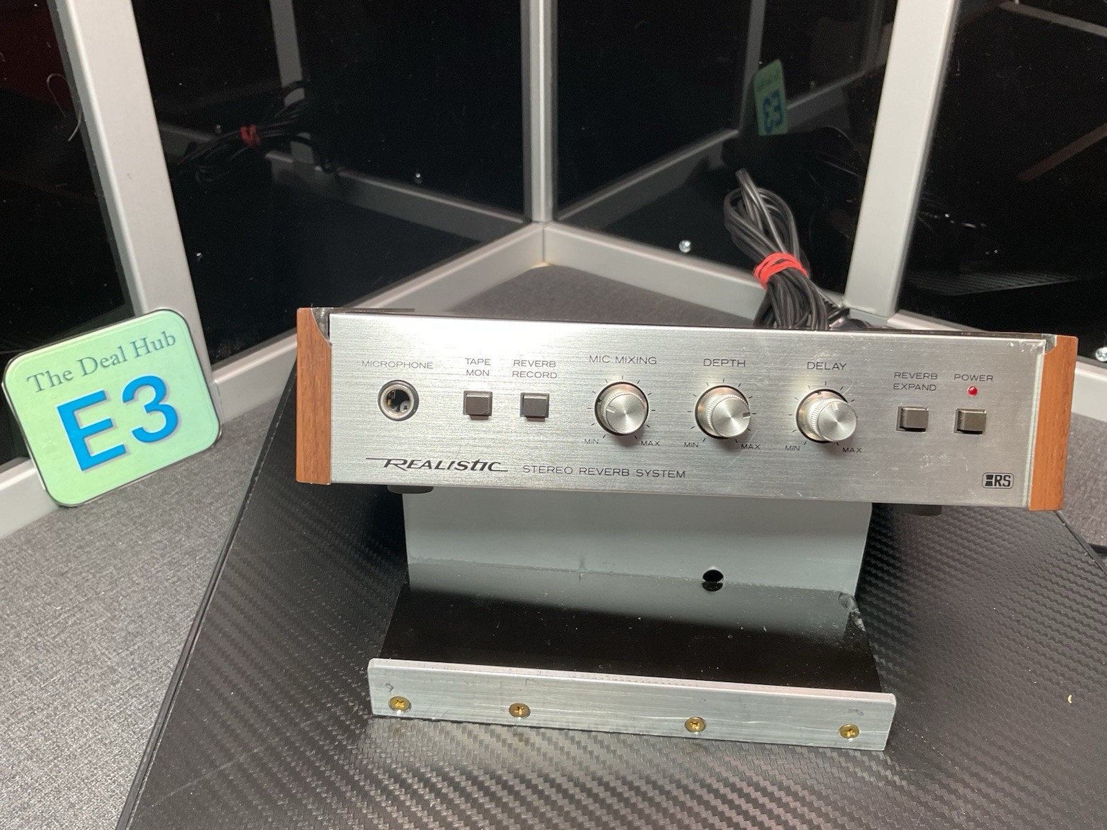 Realistic 42-2108 Retro Stereo Reverb System Vintage Mixing Mic 70’s Silver Face