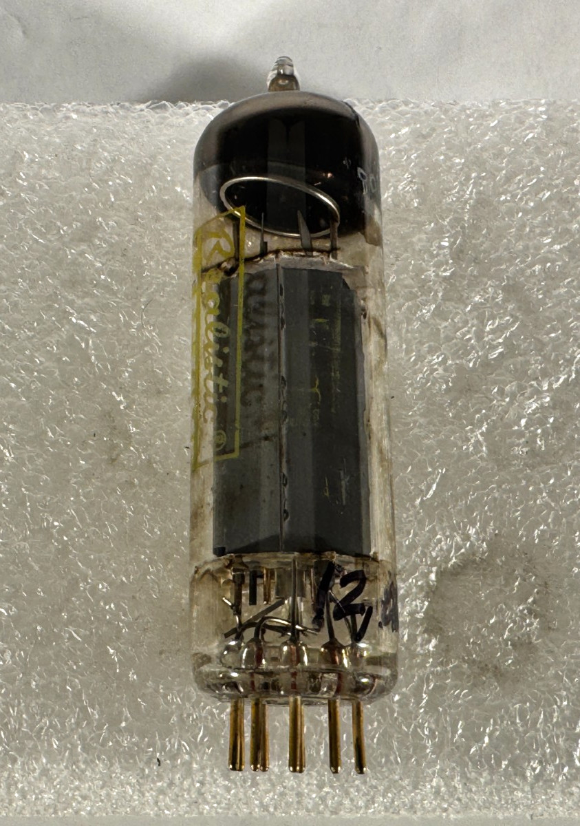 (1) Realistic 7189A Tube. GT. Britain. Halo. Test Strong. (B)