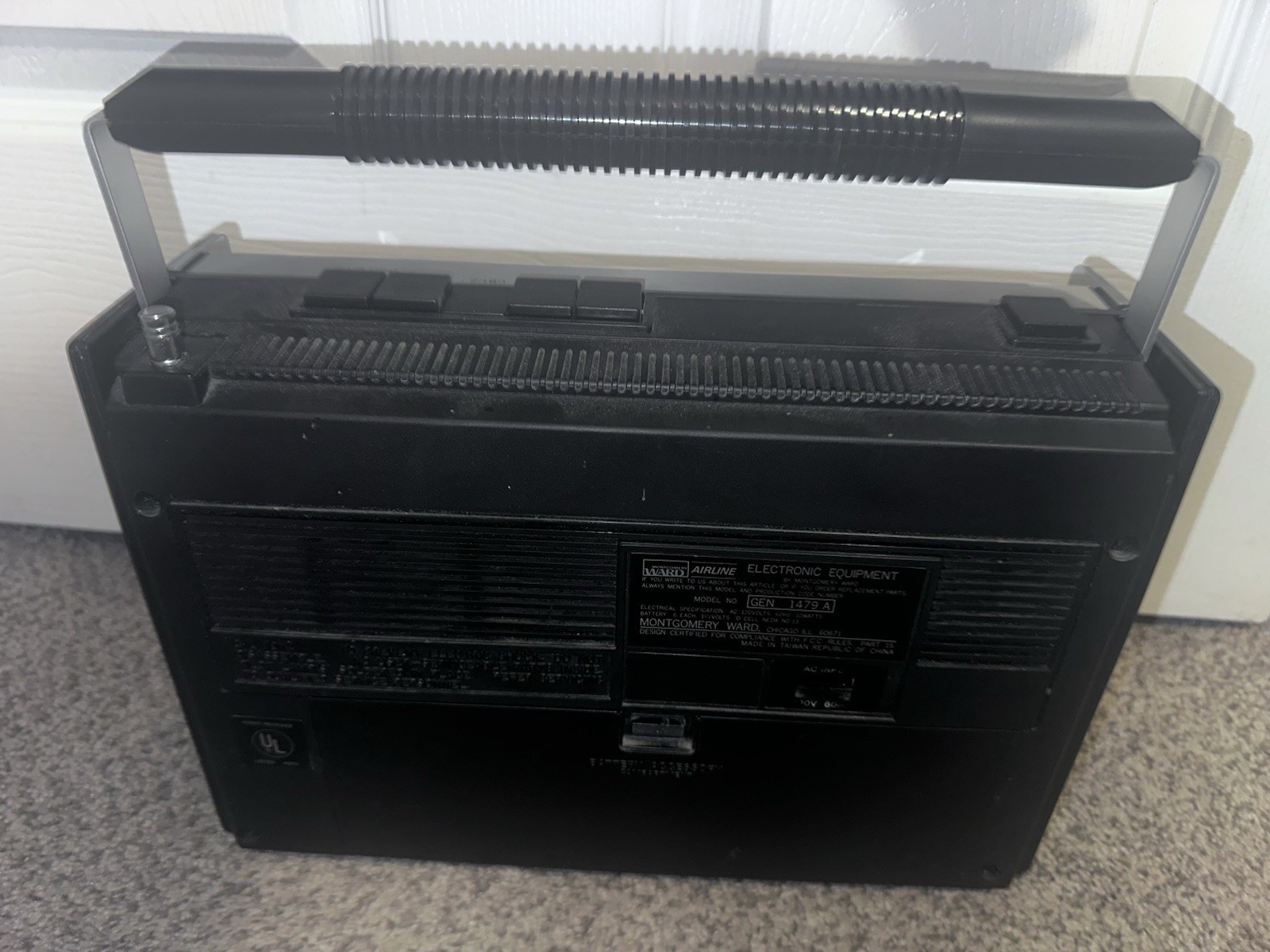 Montgomery Ward Airline Gen 1479A Multi 5 Band Radio TESTED With Power Cable!