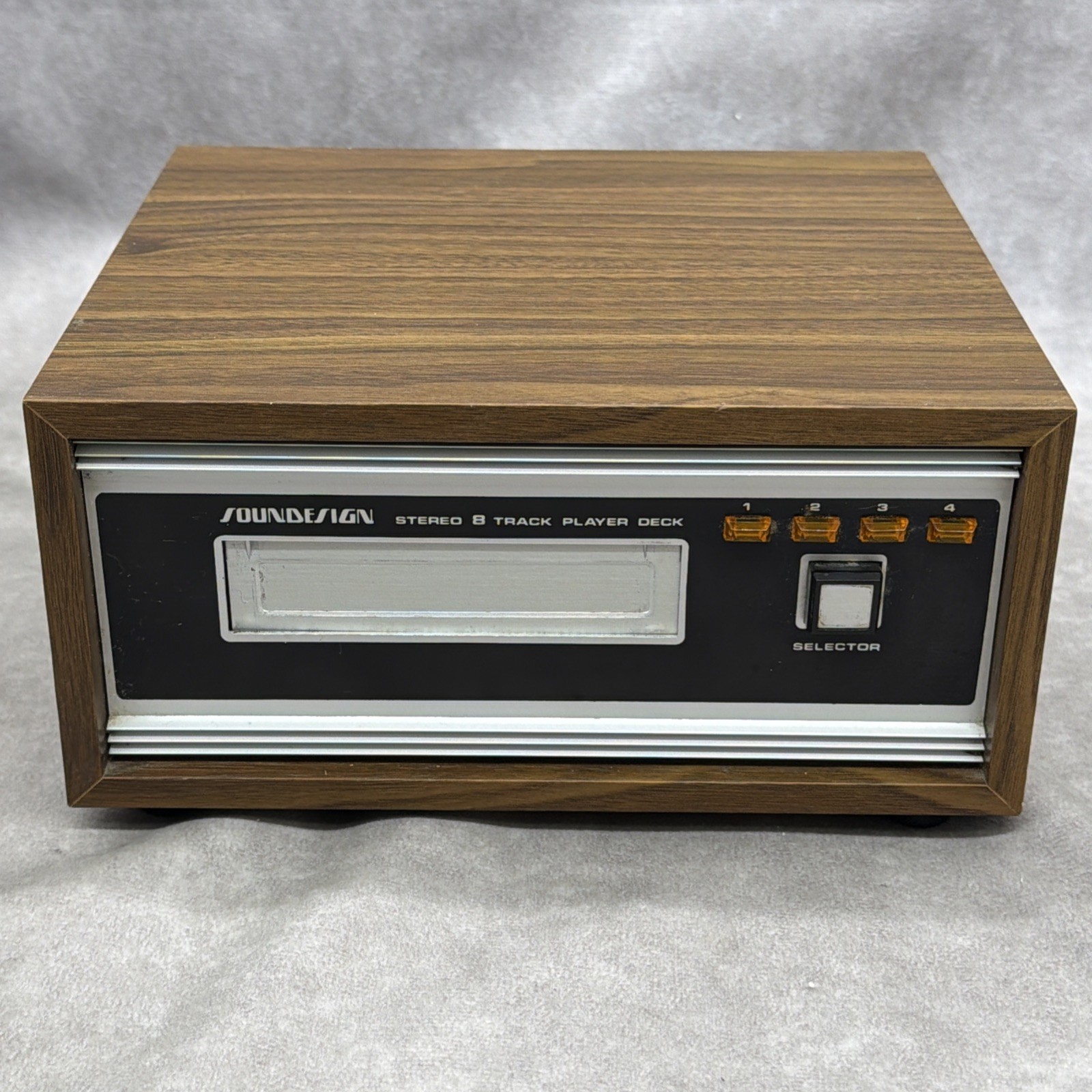 Vintage SOUNDESIGN Stereo 8 Track Tape Deck No 476 Classic Wood Grain Model 476c