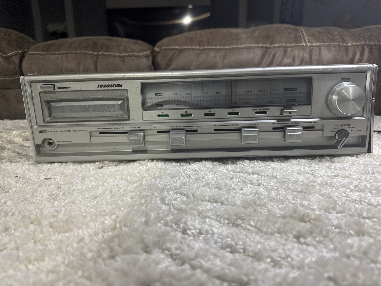 Vintage Soundesign 4411 AMFM Radio Stereo 8 Track Cassette Player Tested Working