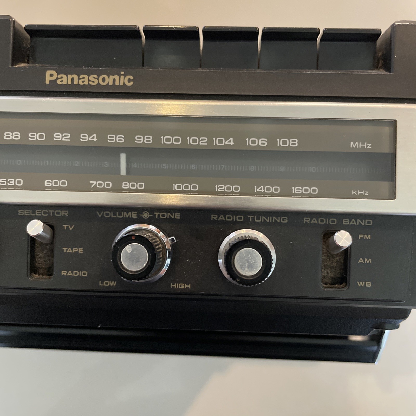 VTG 1979 PANASONIC TR-4001P Tv/Radio/Cassette Recorder W/ Power Adpt TESTED READ