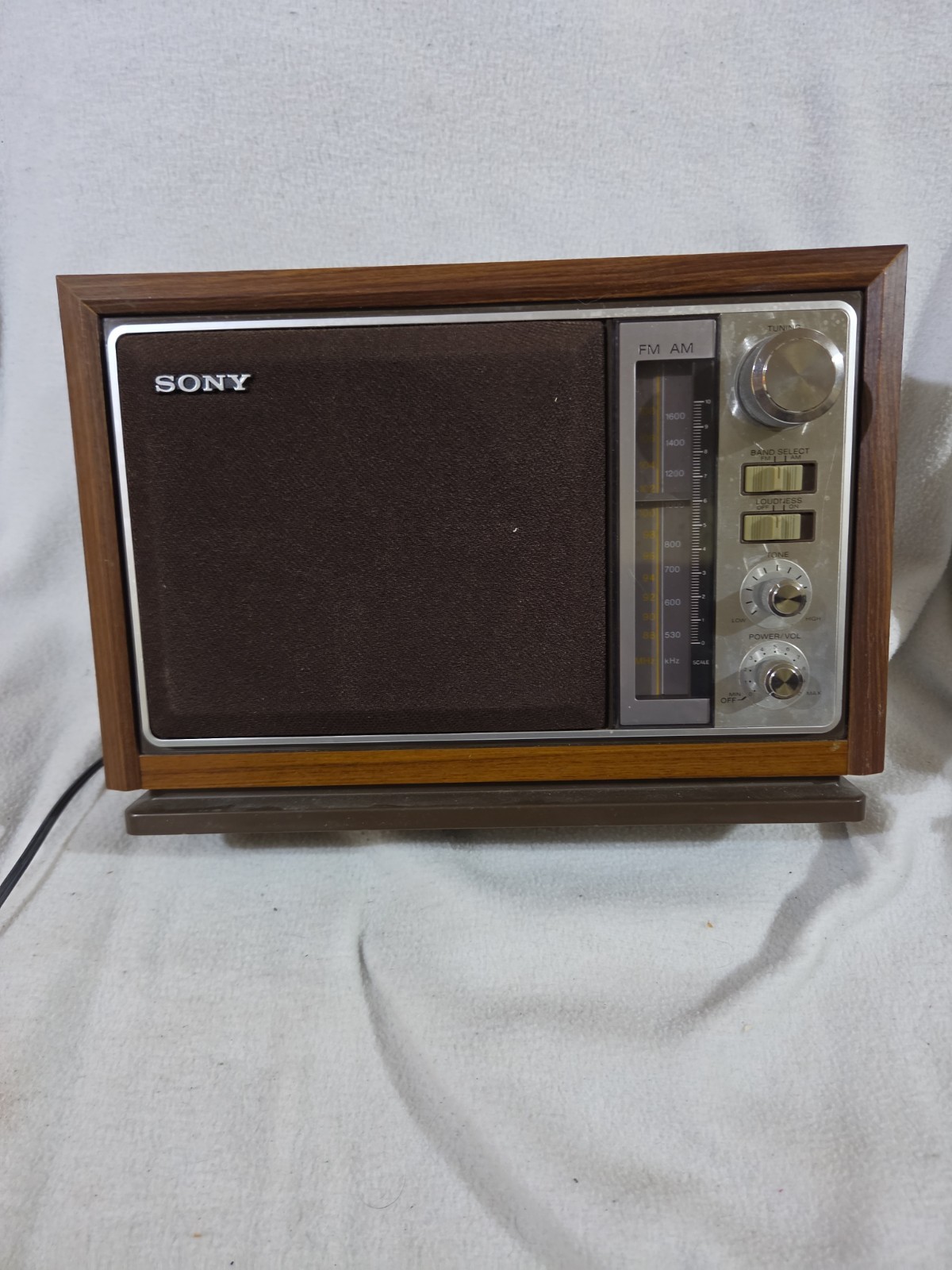 Vintage Sony ICF-9740W FM/AM Table Radio Simulated Wood Cabinet WORKS