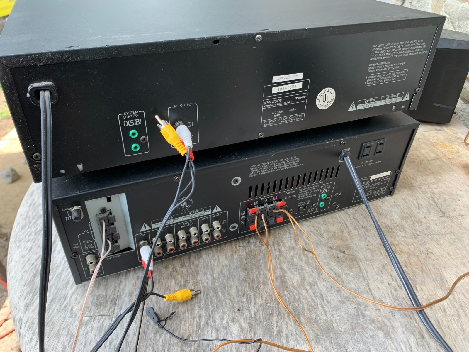 Kenwood KR-A4060 VTG AM/FM Stereo Receiver & DP-R3060 5 CD Compact disc Changer