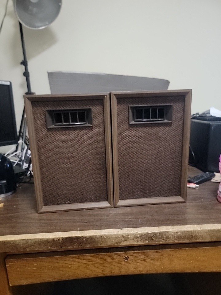 Vintage 70s-80s Pair SOUNDESIGN 609 Full Range Speakers Great Sound!