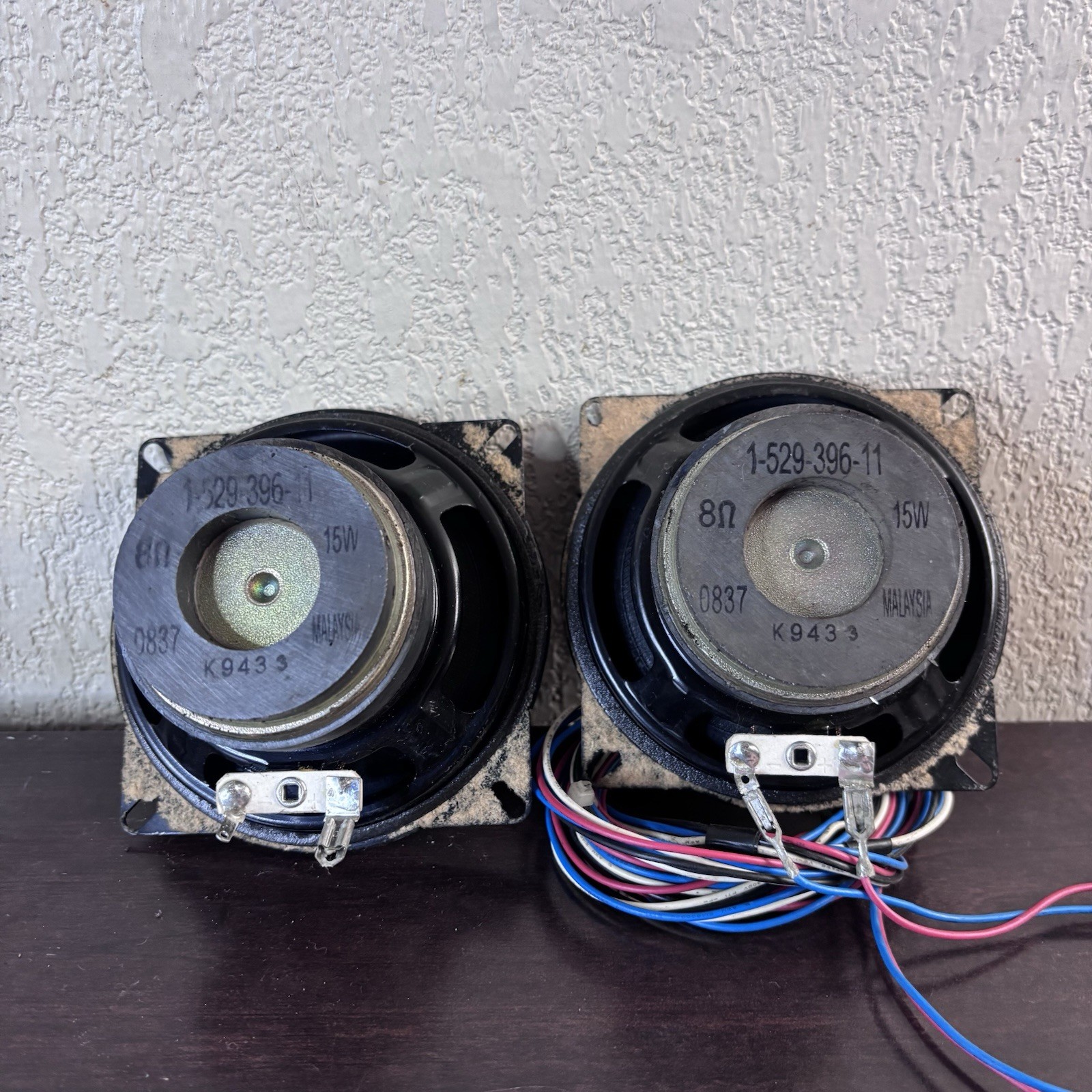 Pair Of Vintage Automotive Interior Speakers Made In Malaysia 1-529 396-11